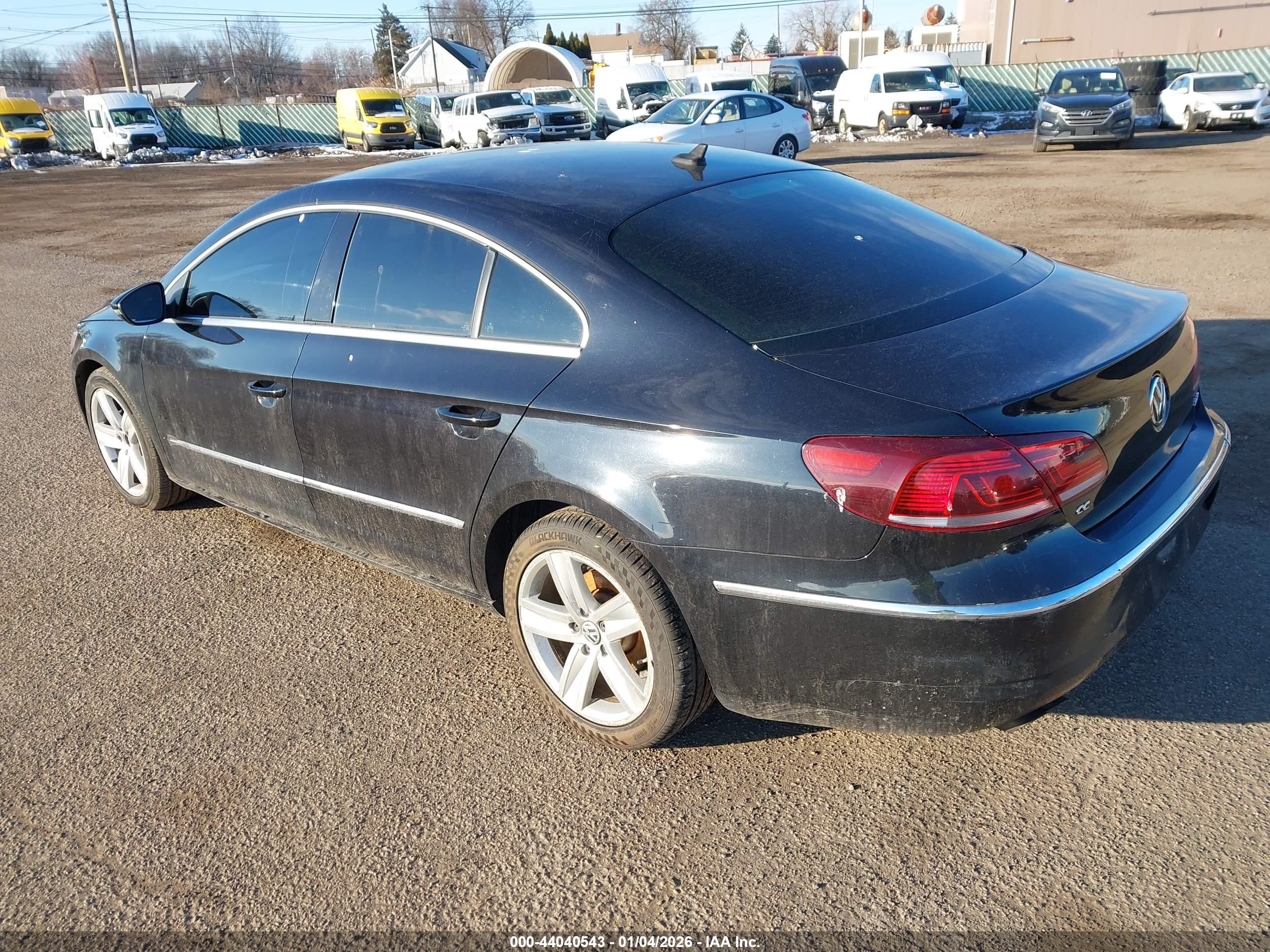 VOLKSWAGEN CC image 3
