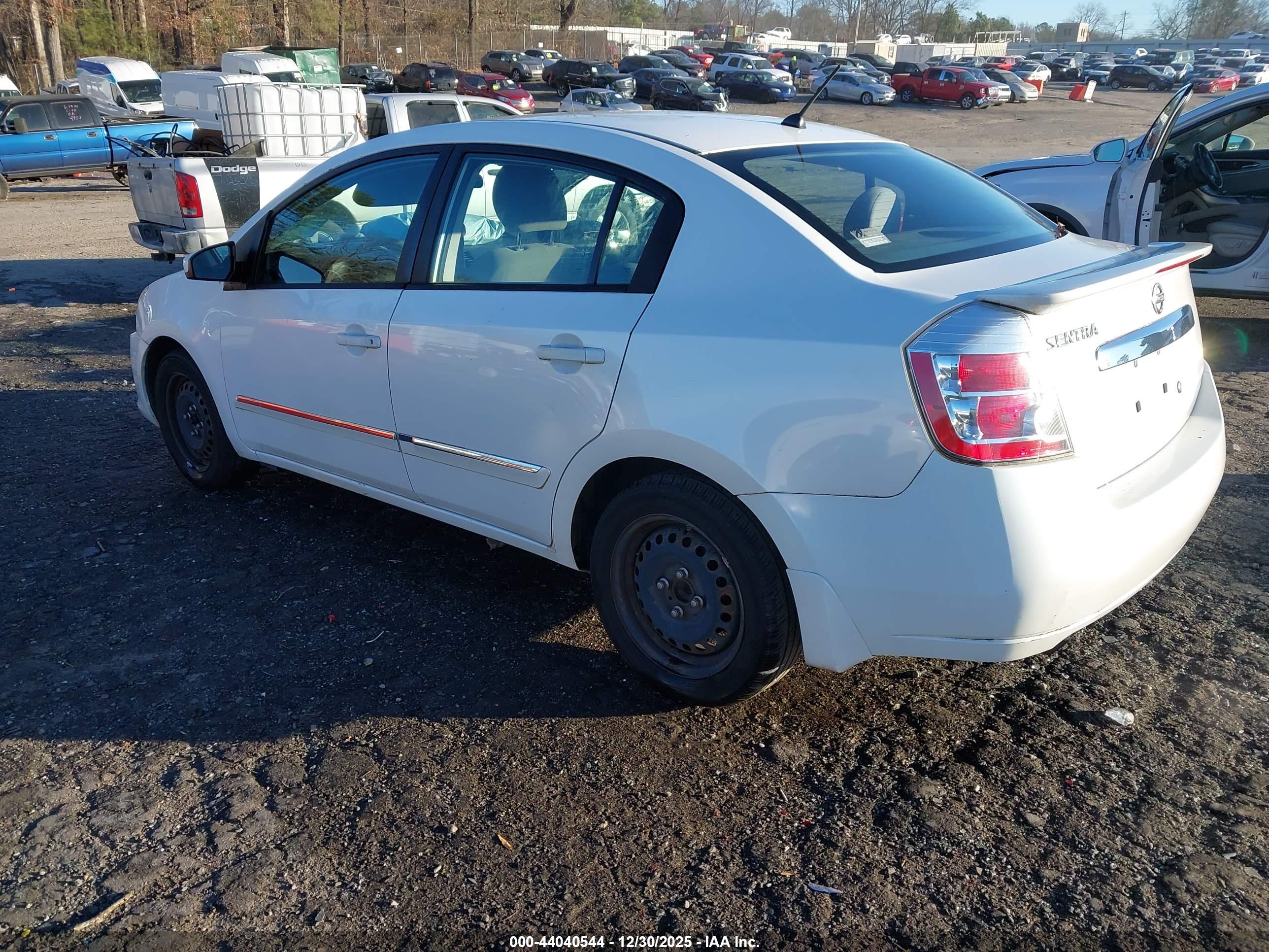 NISSAN SENTRA image 3