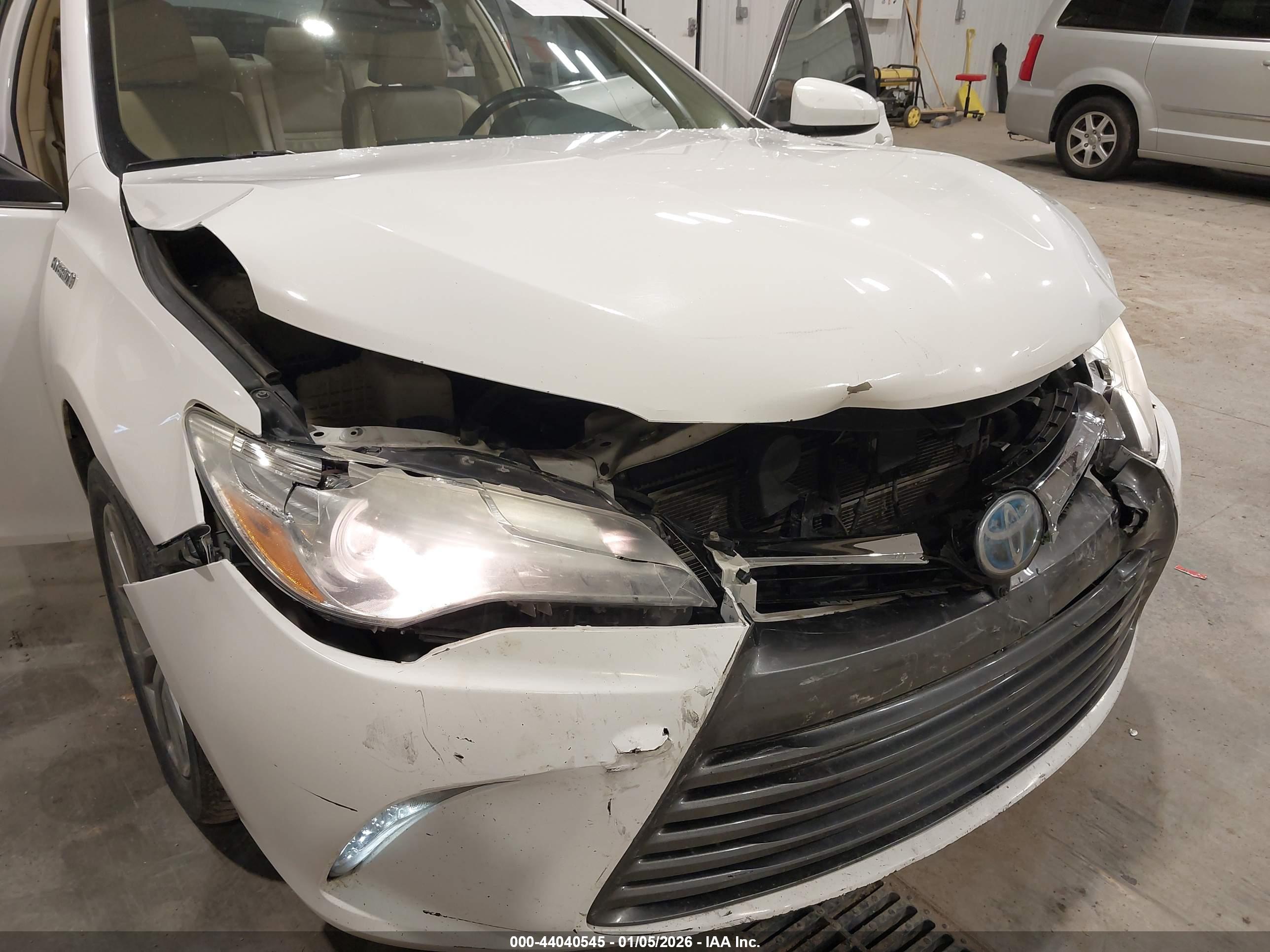 TOYOTA CAMRY image 6