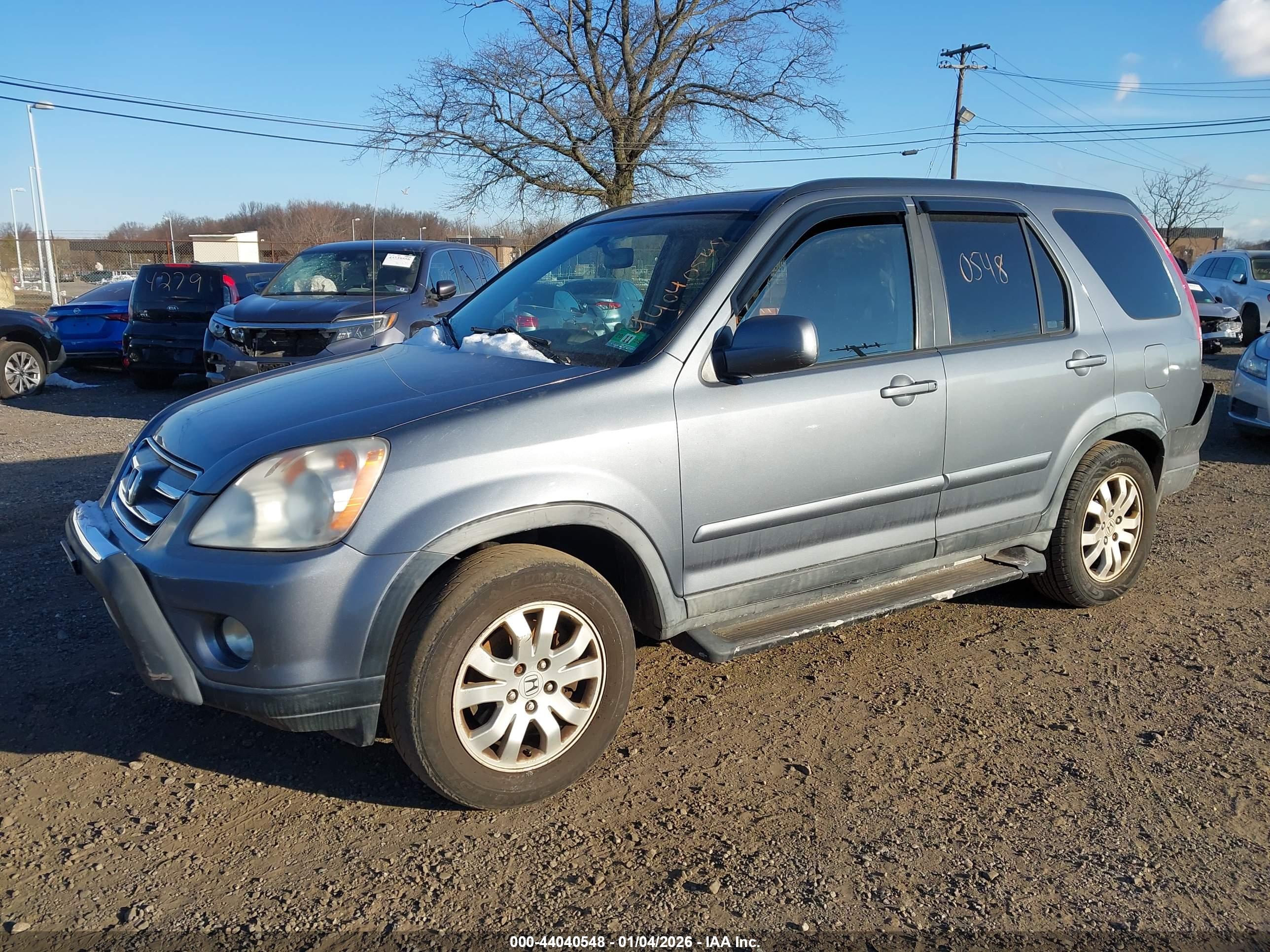 HONDA CR-V image 2
