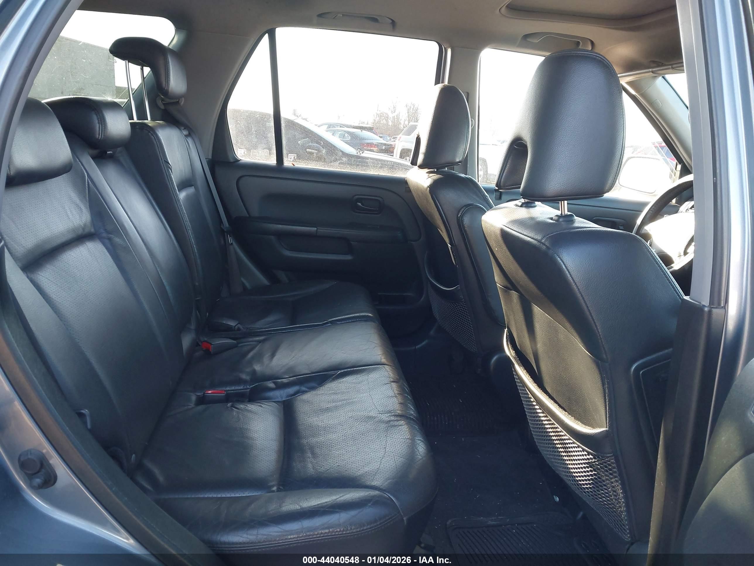 HONDA CR-V image 8