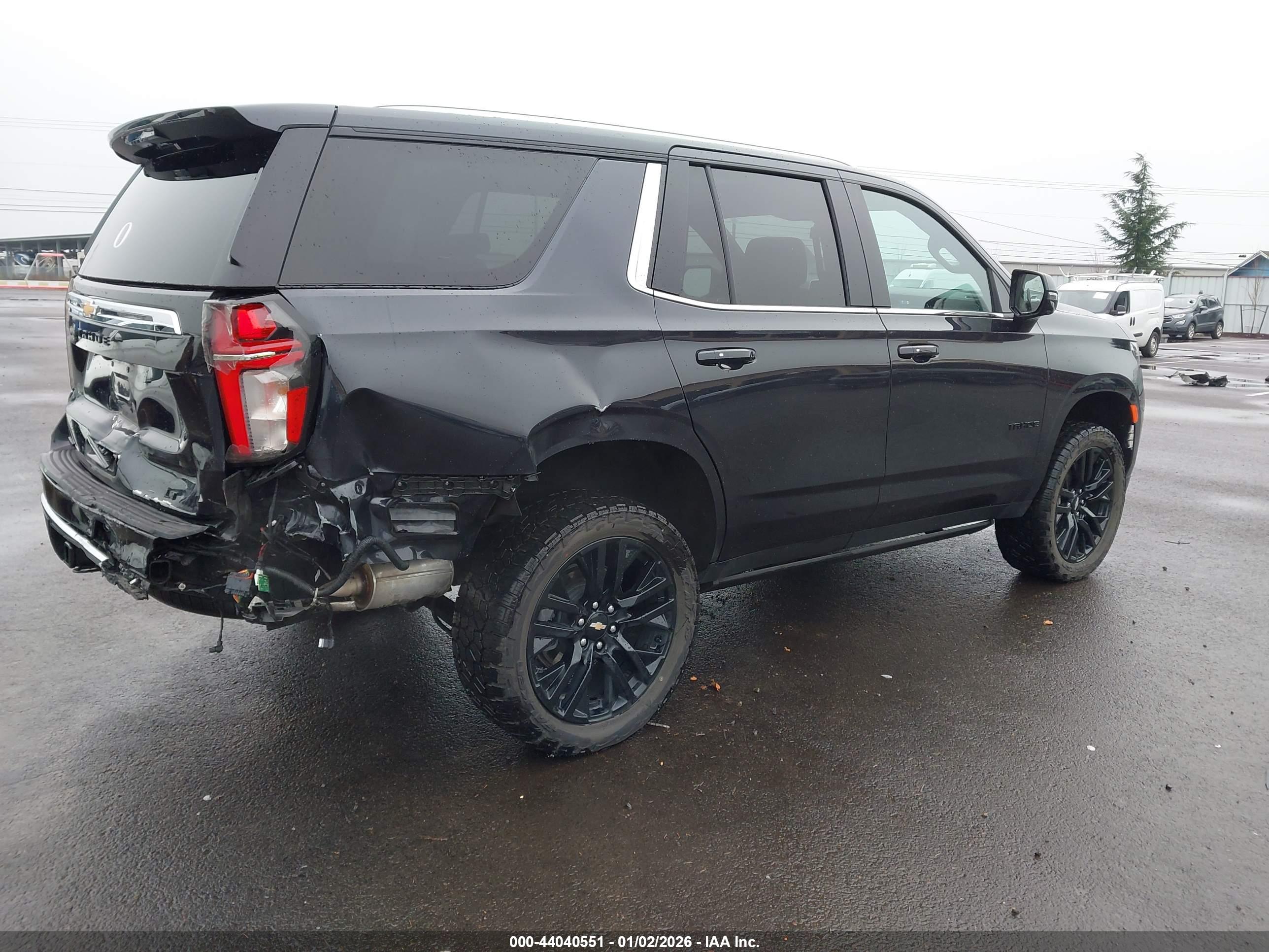 CHEVROLET TAHOE image 4