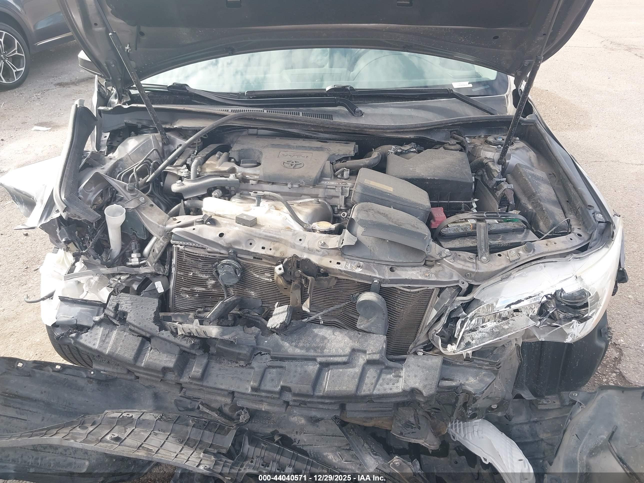 TOYOTA CAMRY image 10