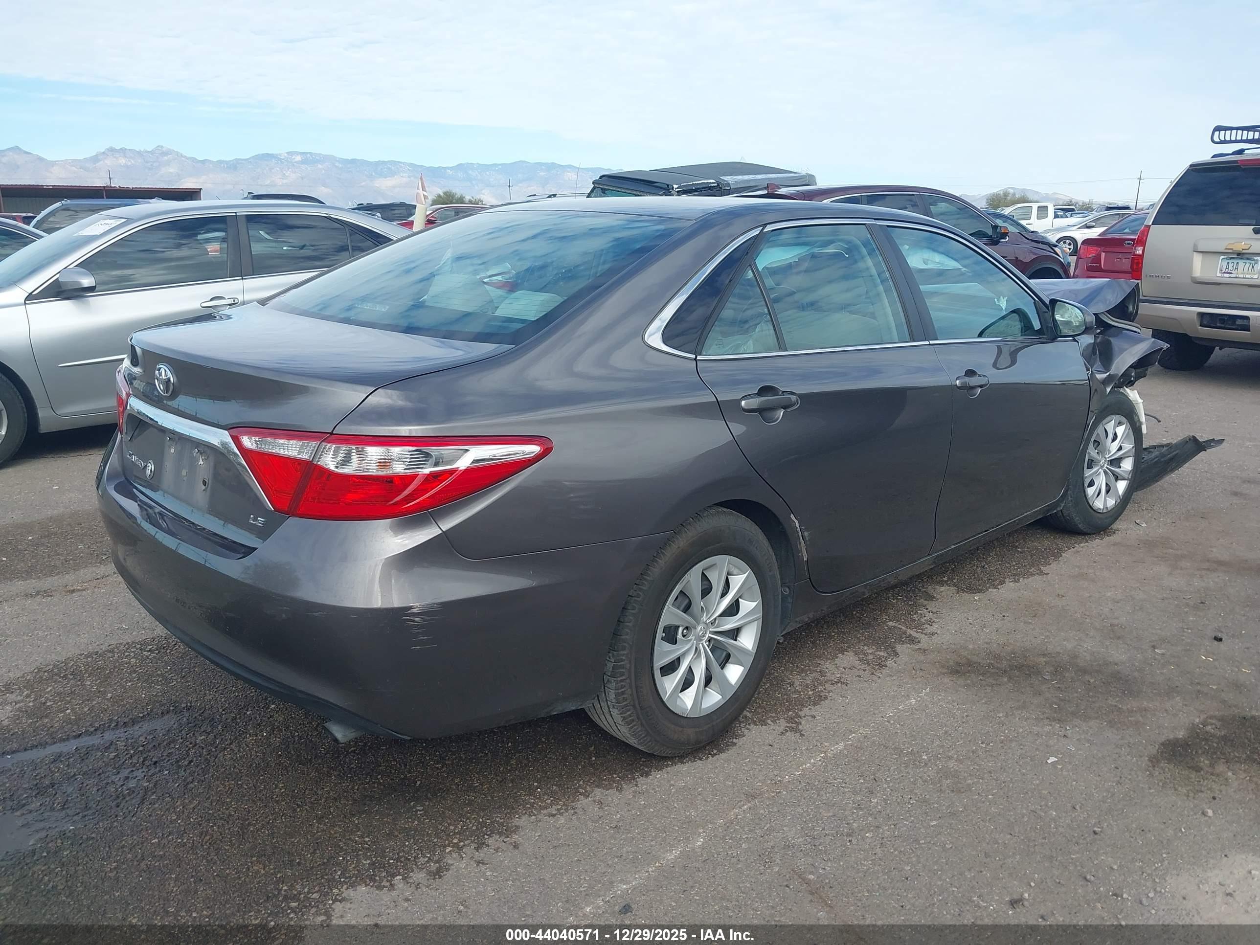 TOYOTA CAMRY image 4