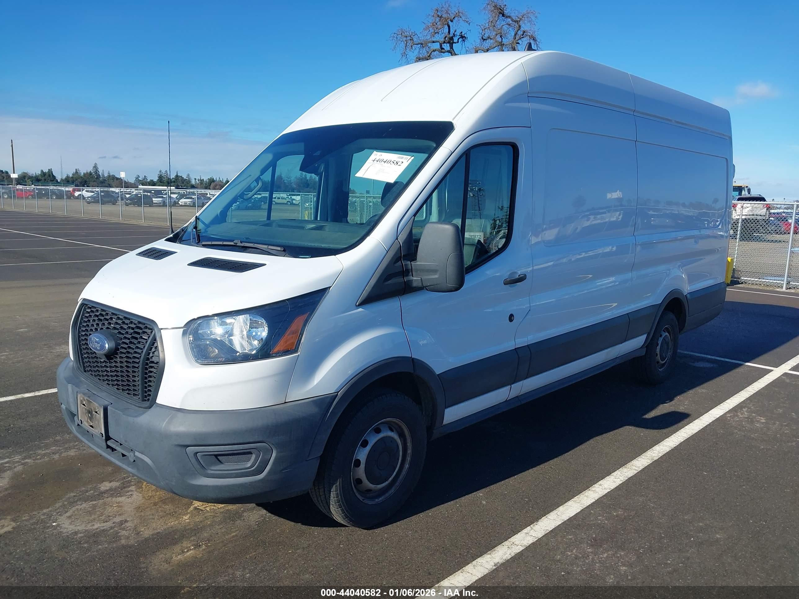 FORD TRANSIT-350 image 2