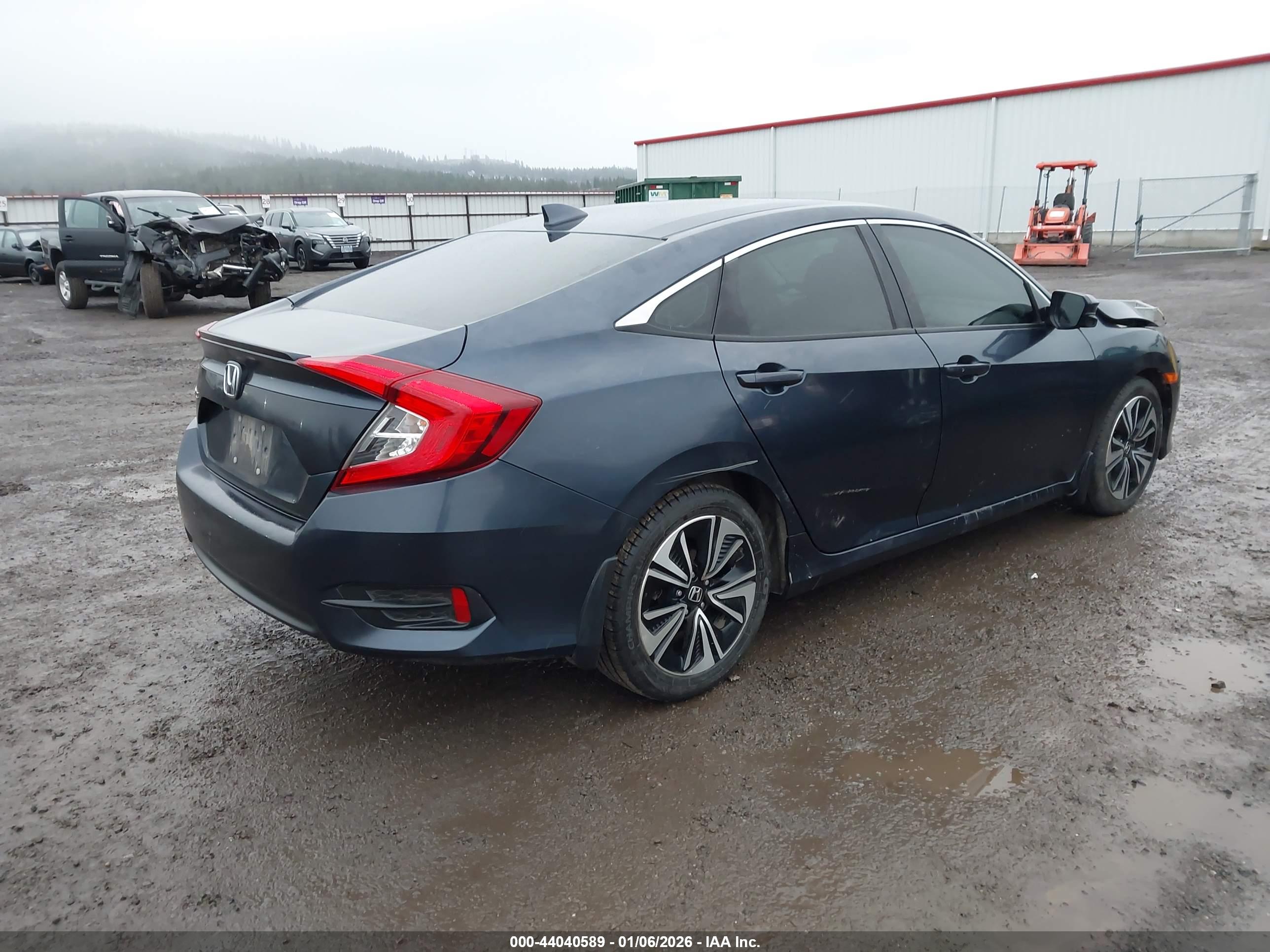 HONDA CIVIC image 4