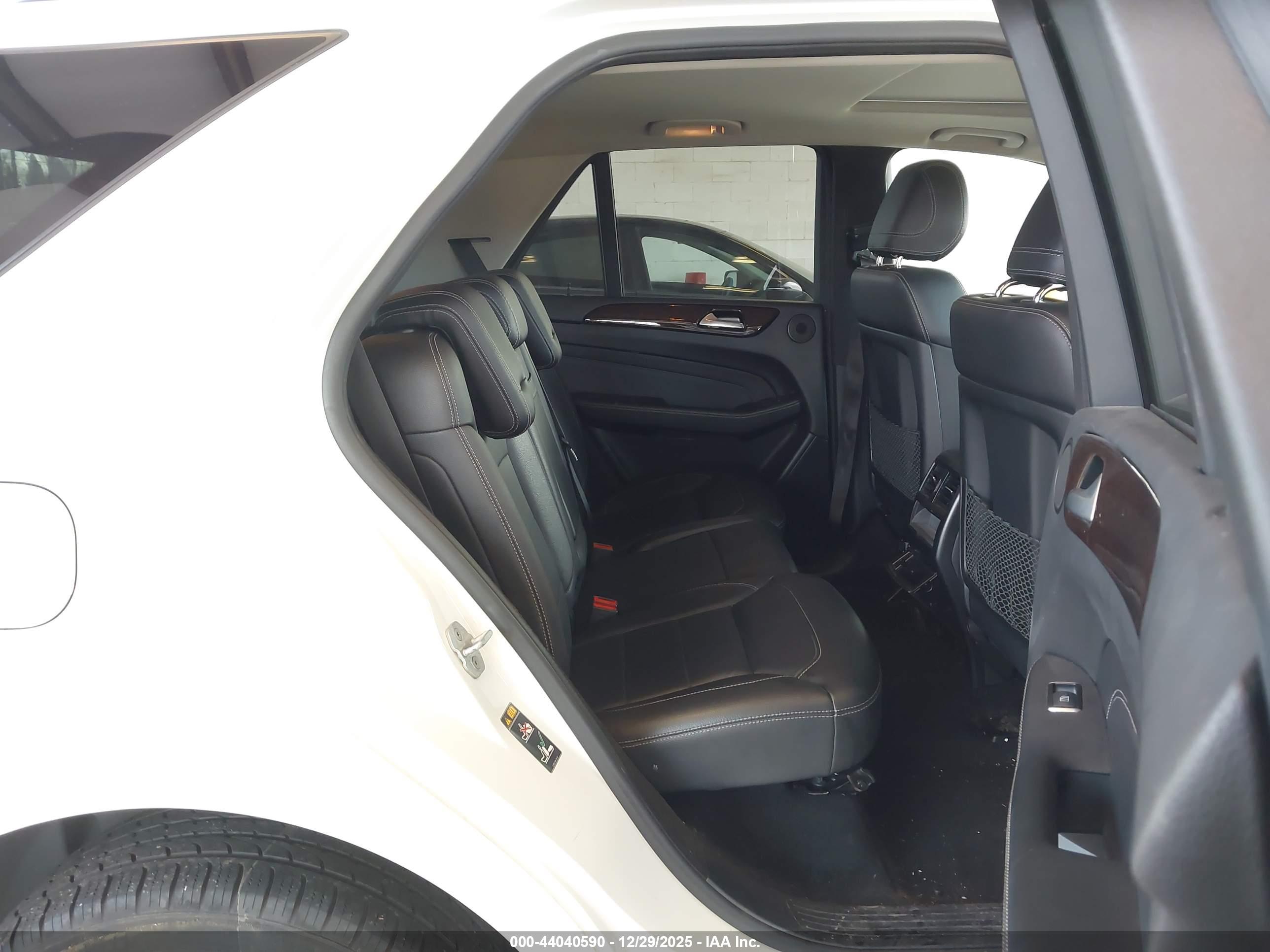 MERCEDES-BENZ ML image 8