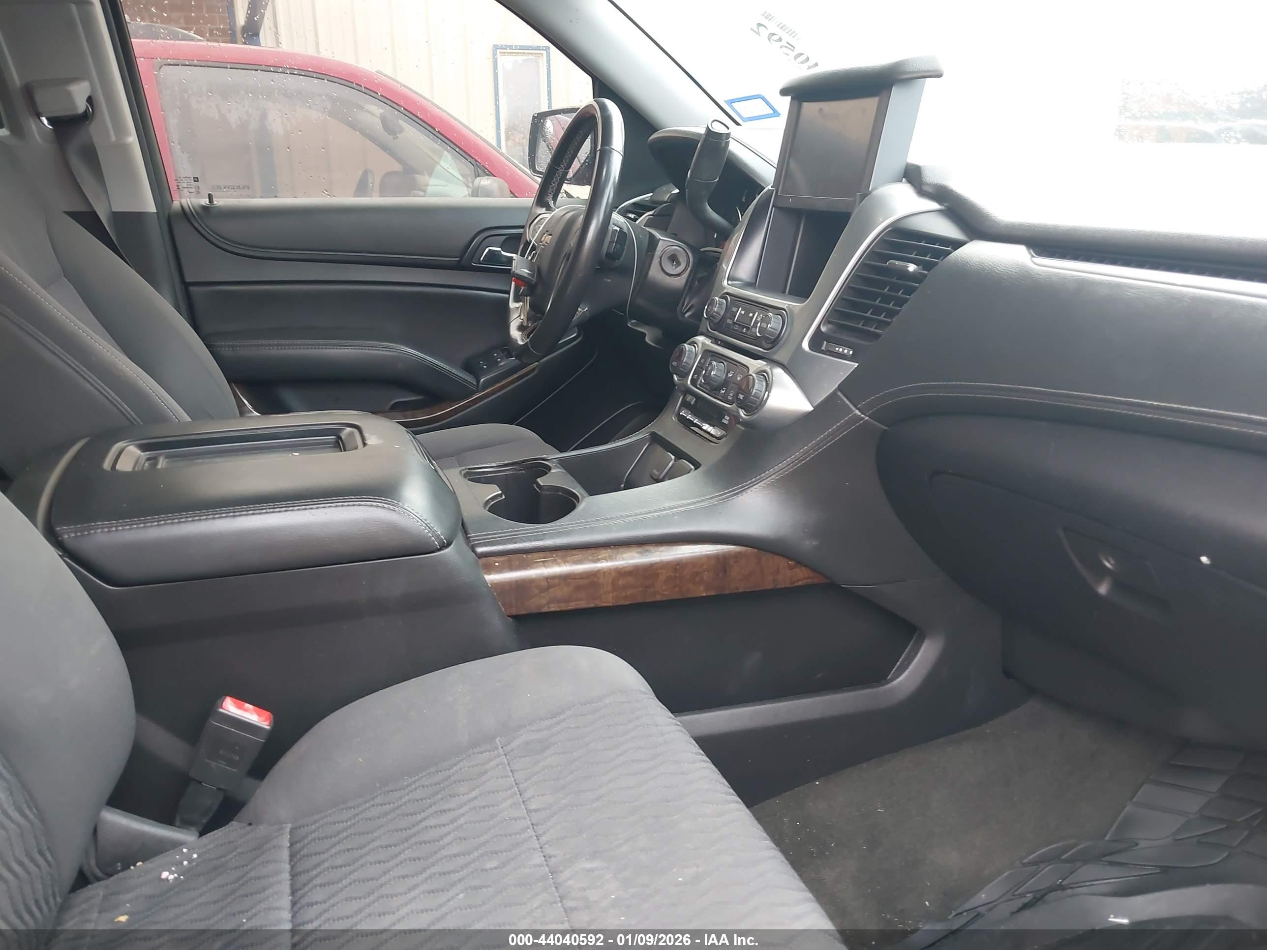 CHEVROLET TAHOE image 5