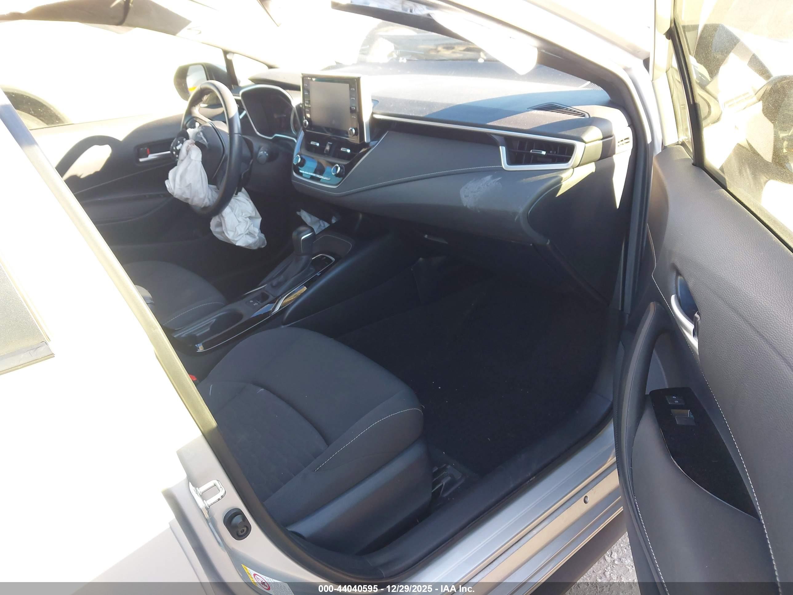TOYOTA COROLLA image 5