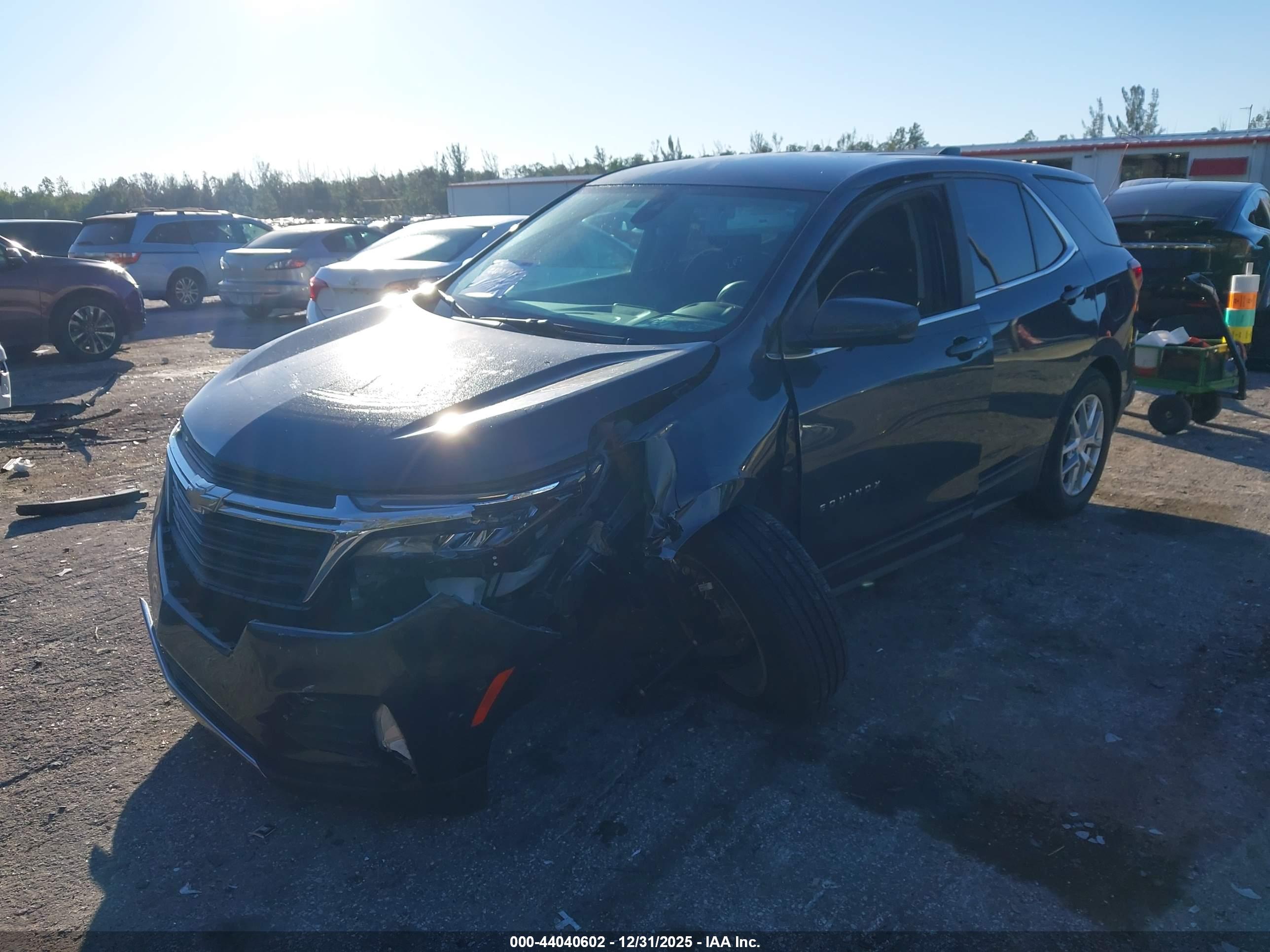 CHEVROLET EQUINOX image 2