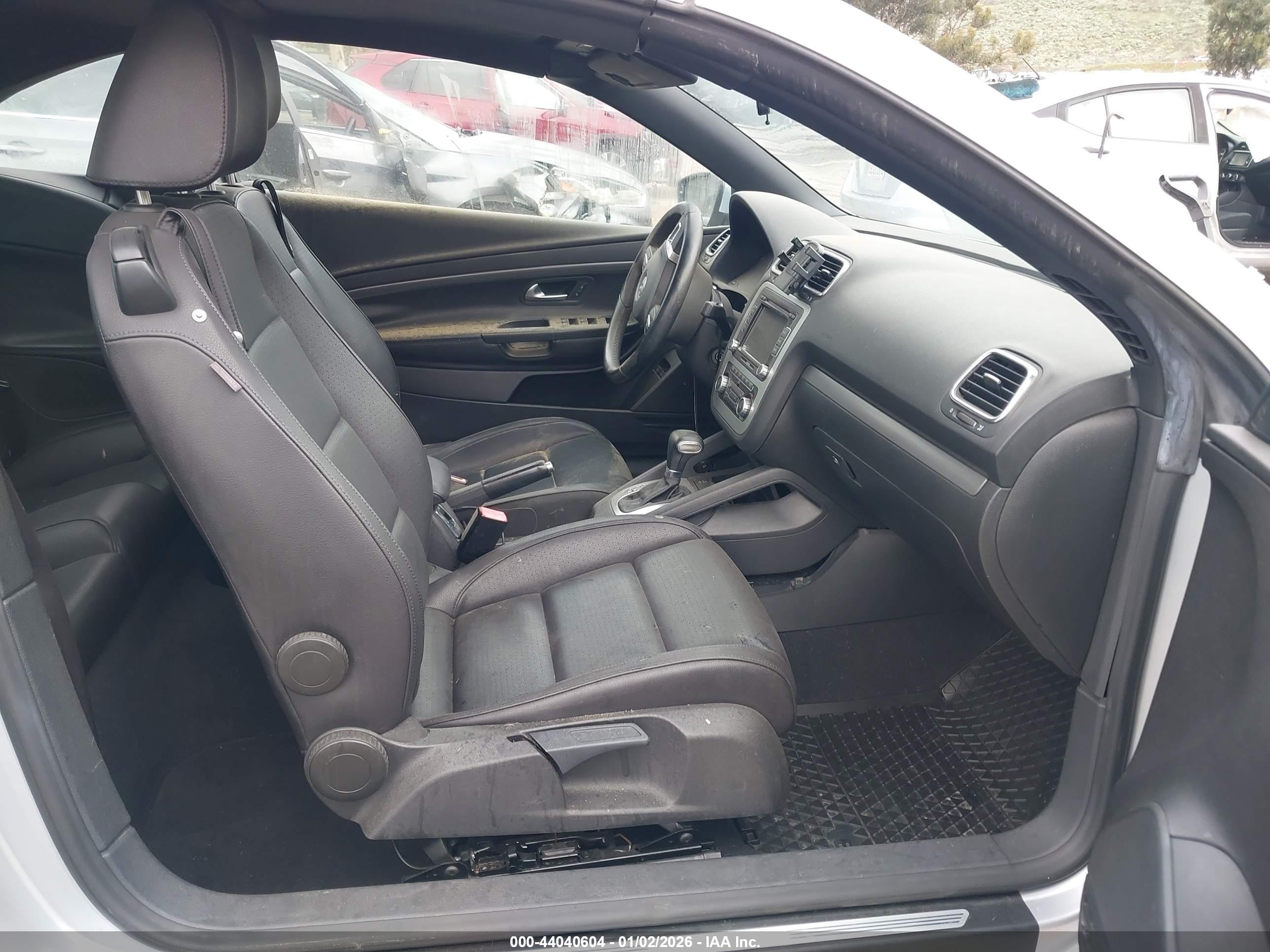 VOLKSWAGEN EOS image 5
