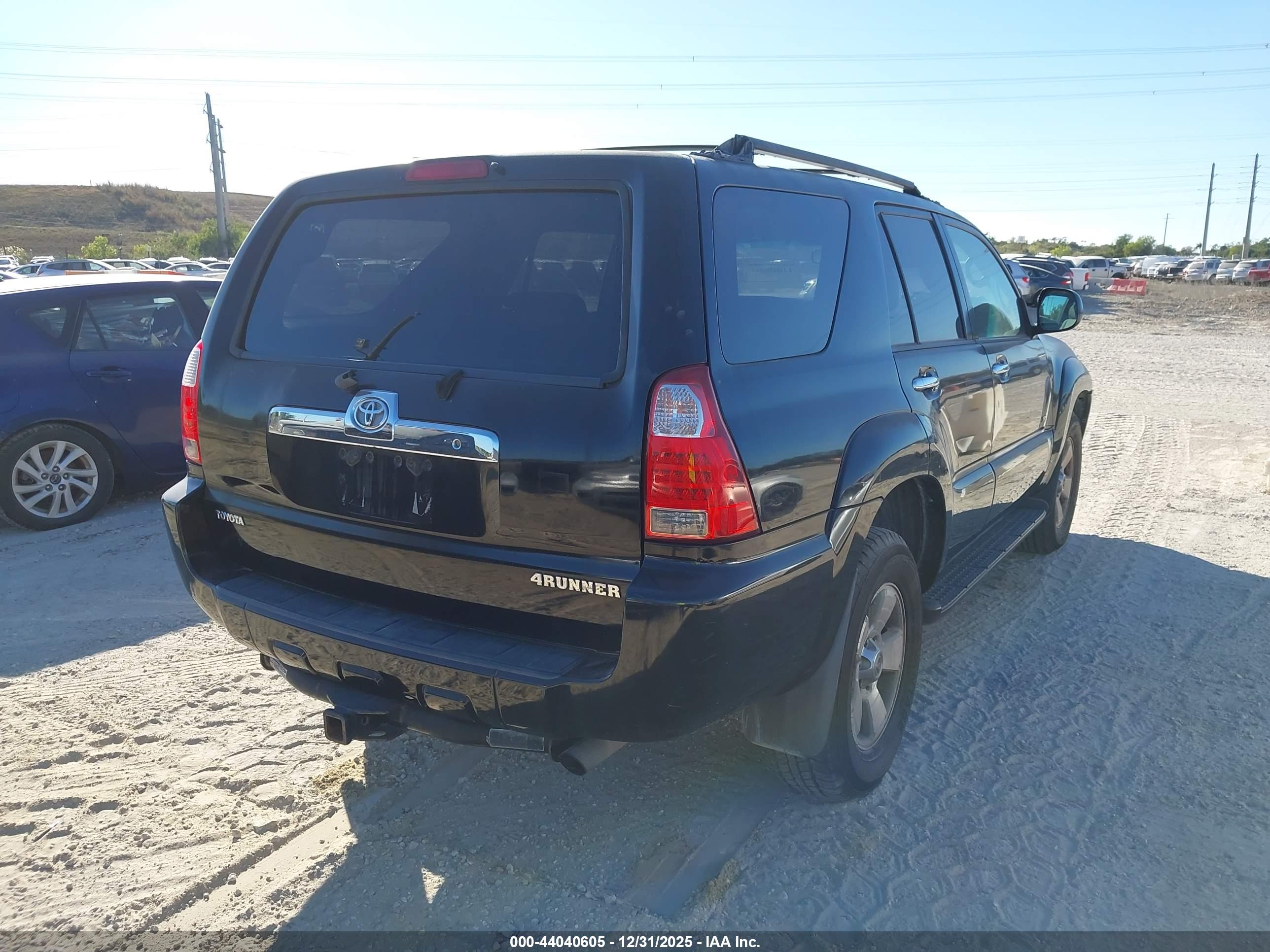 TOYOTA 4RUNNER image 4
