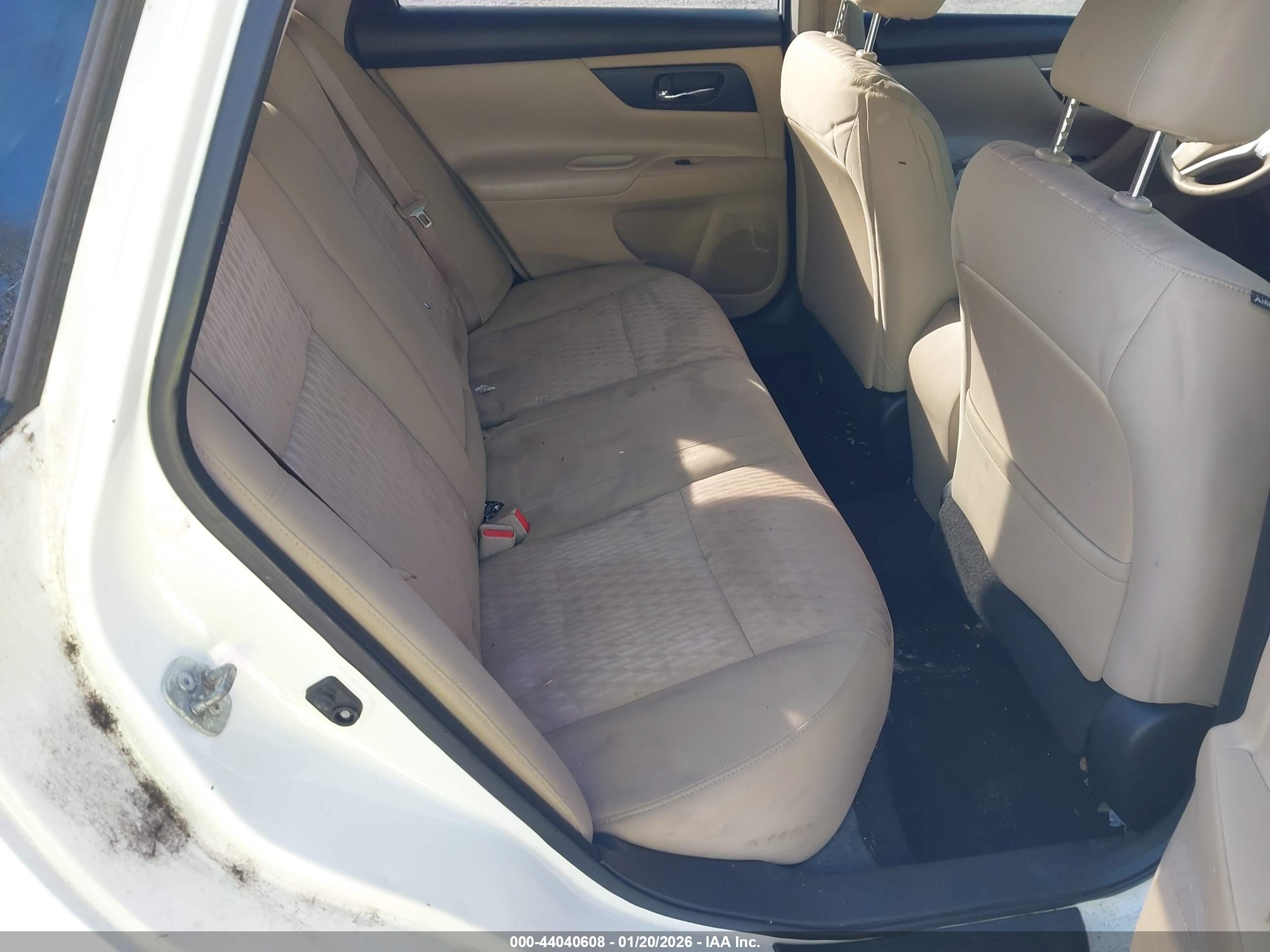 NISSAN ALTIMA image 8