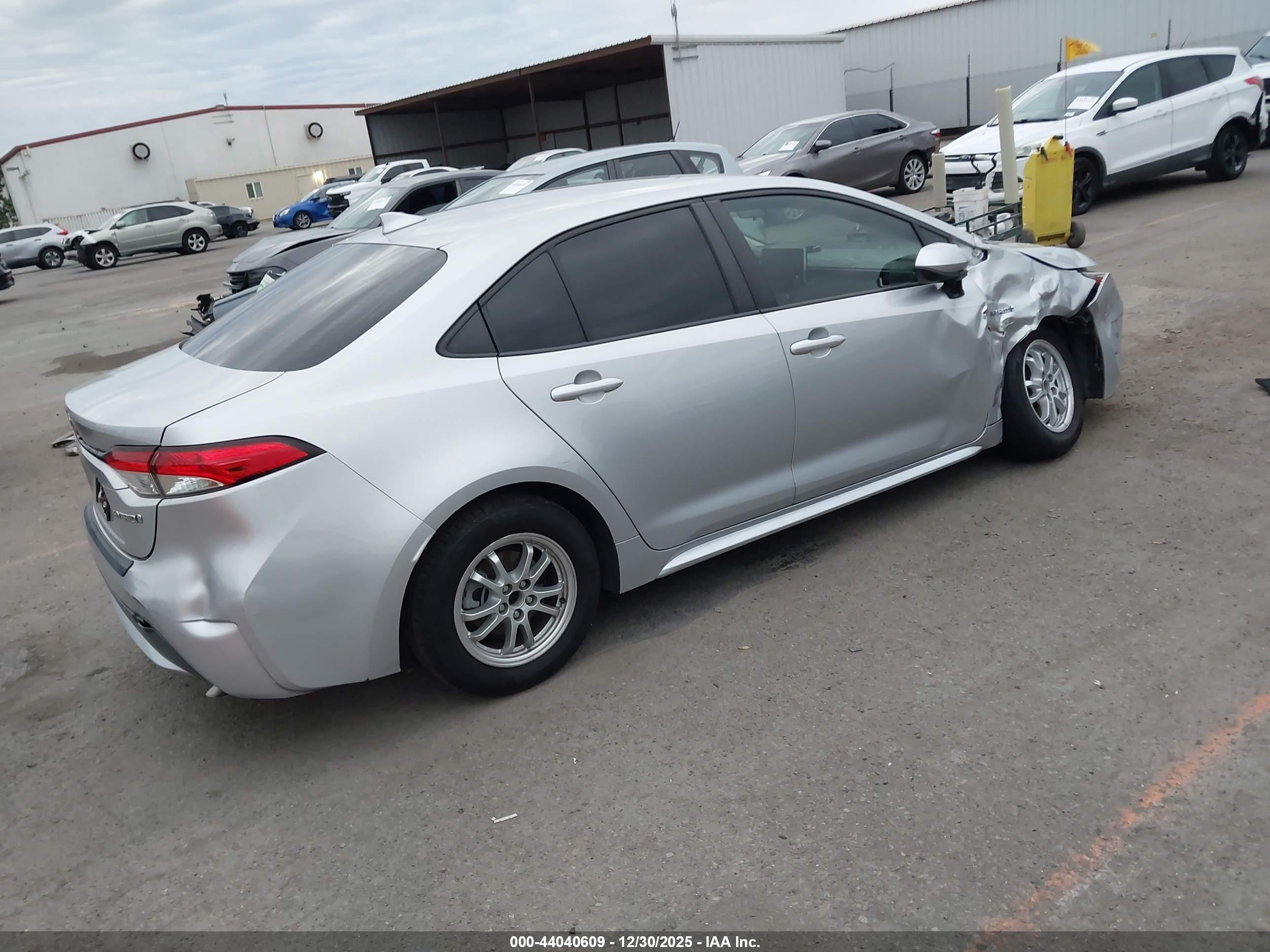 TOYOTA COROLLA image 4