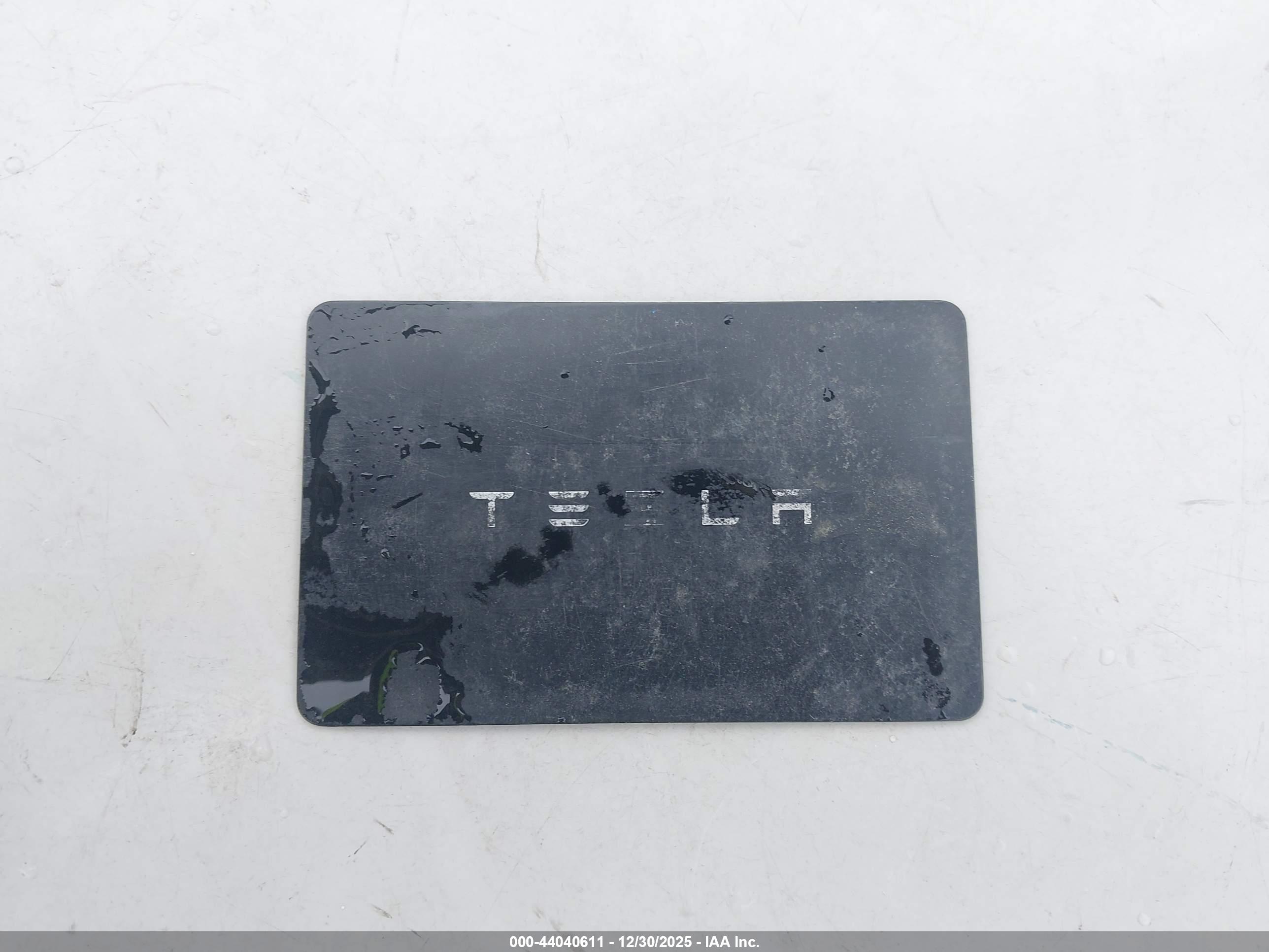 TESLA MODEL image 11