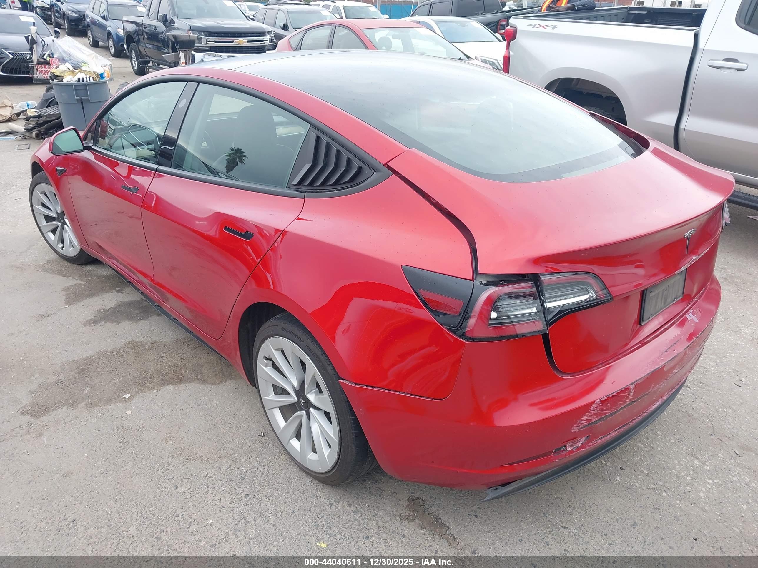 TESLA MODEL image 3