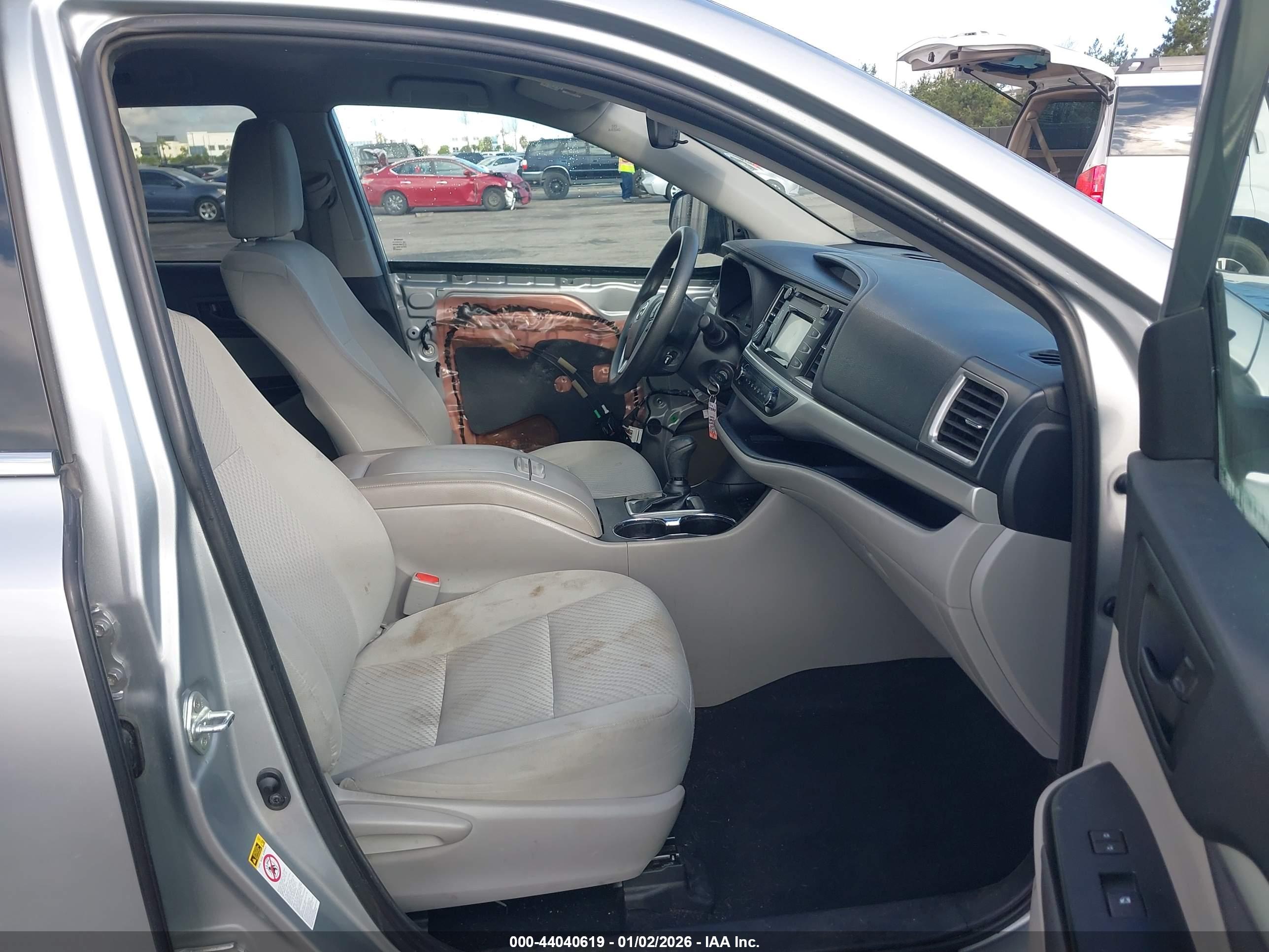 TOYOTA HIGHLANDER image 5
