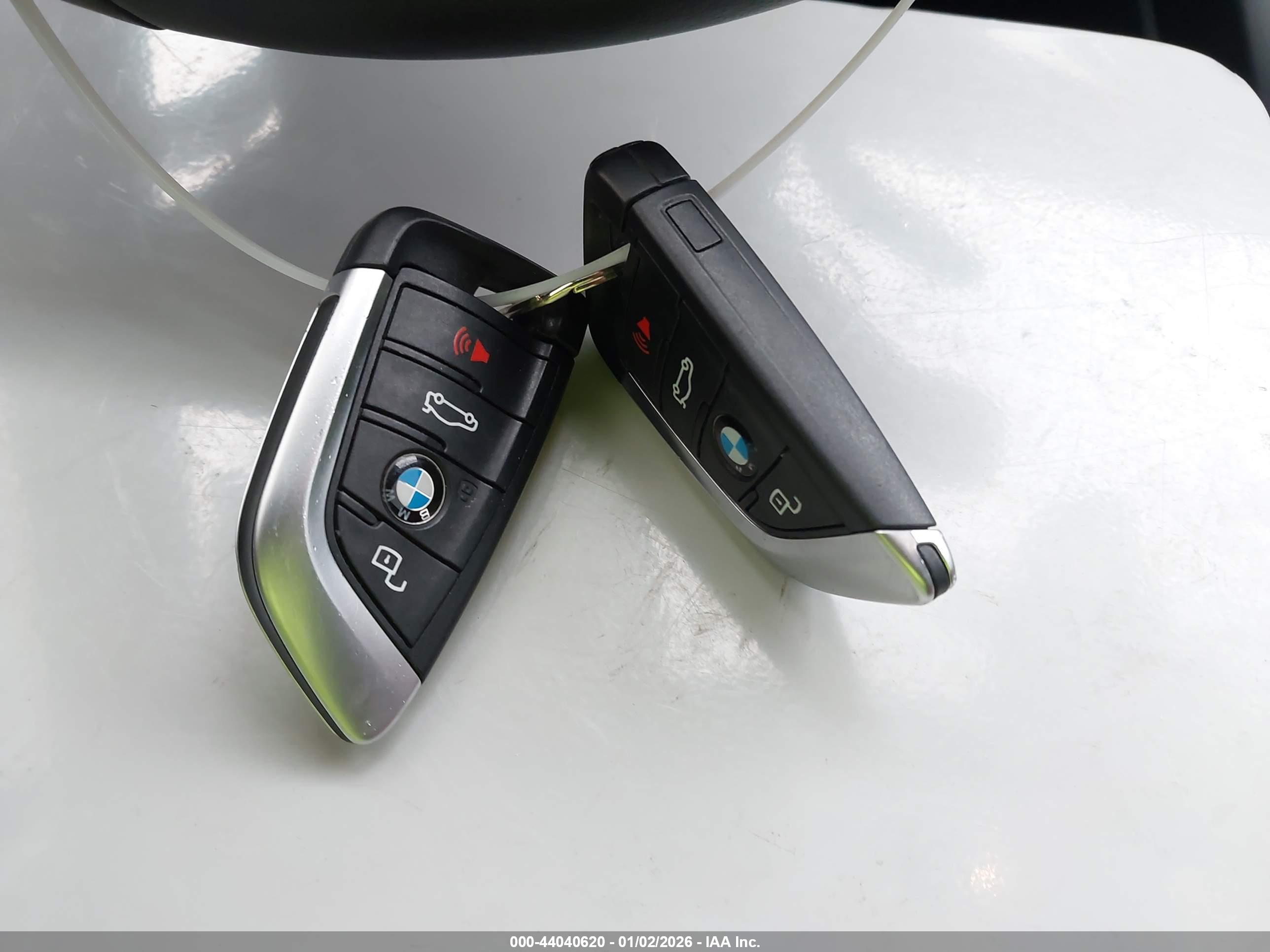 BMW I4 image 11