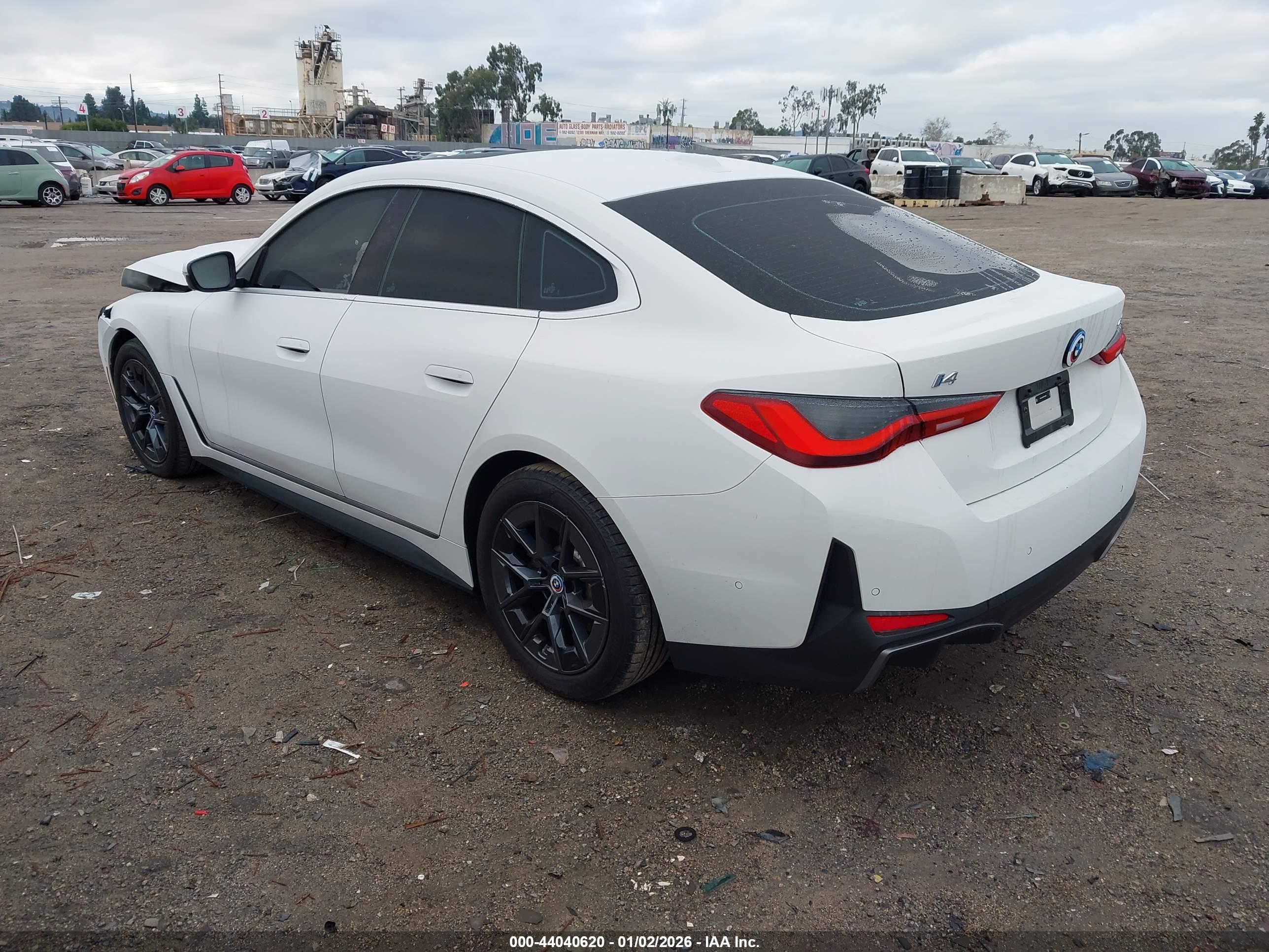 BMW I4 image 3