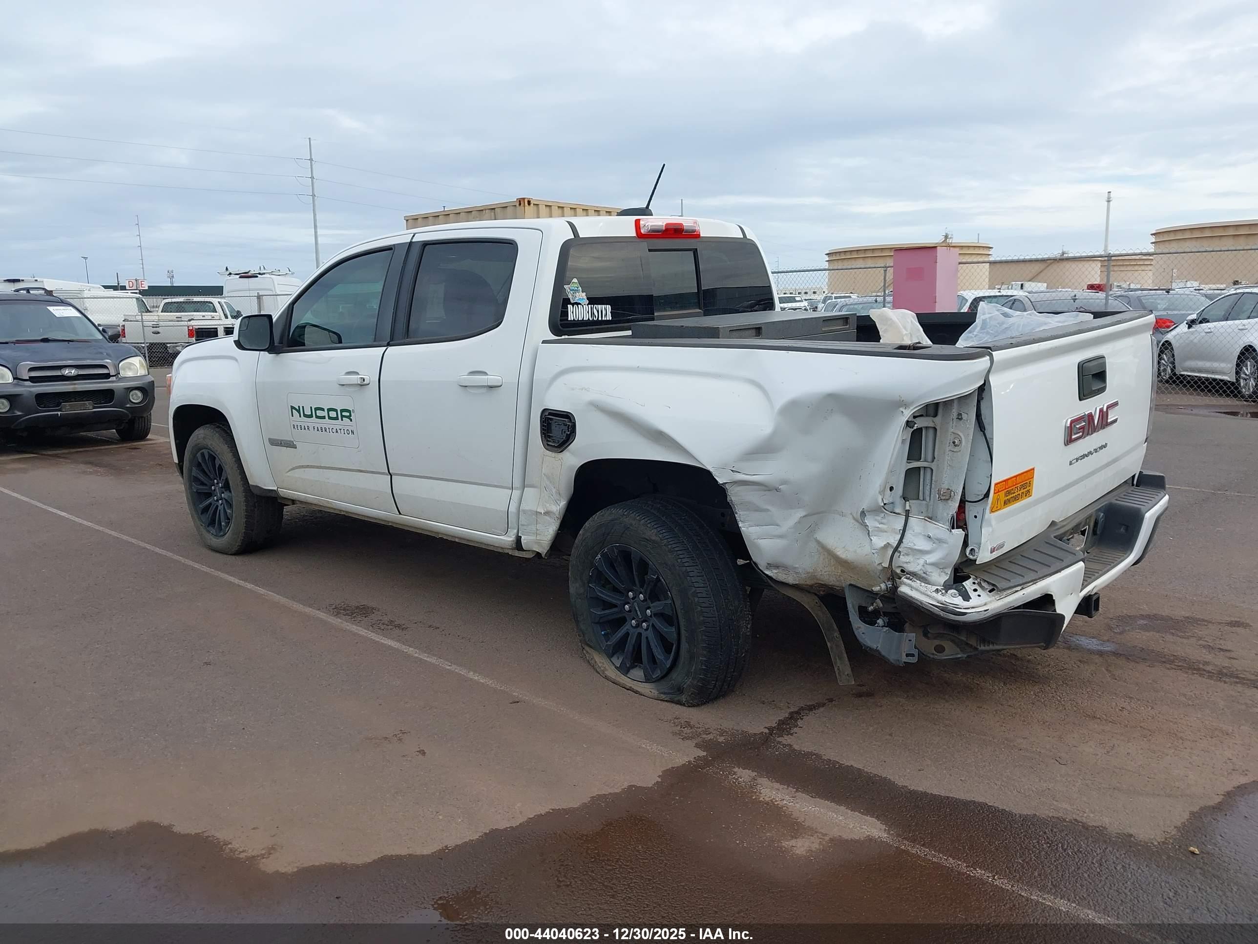 GMC CANYON image 3