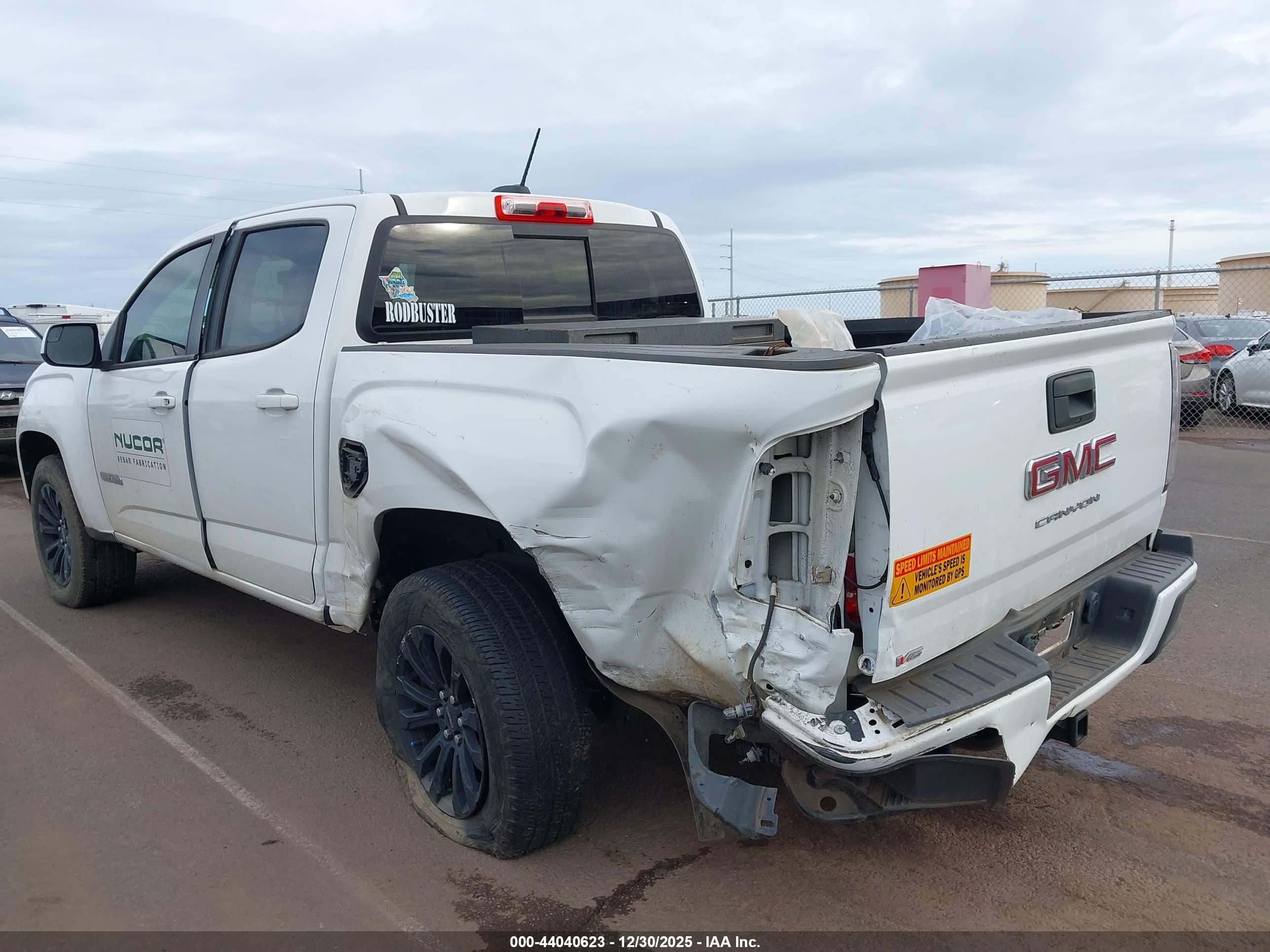 GMC CANYON image 6