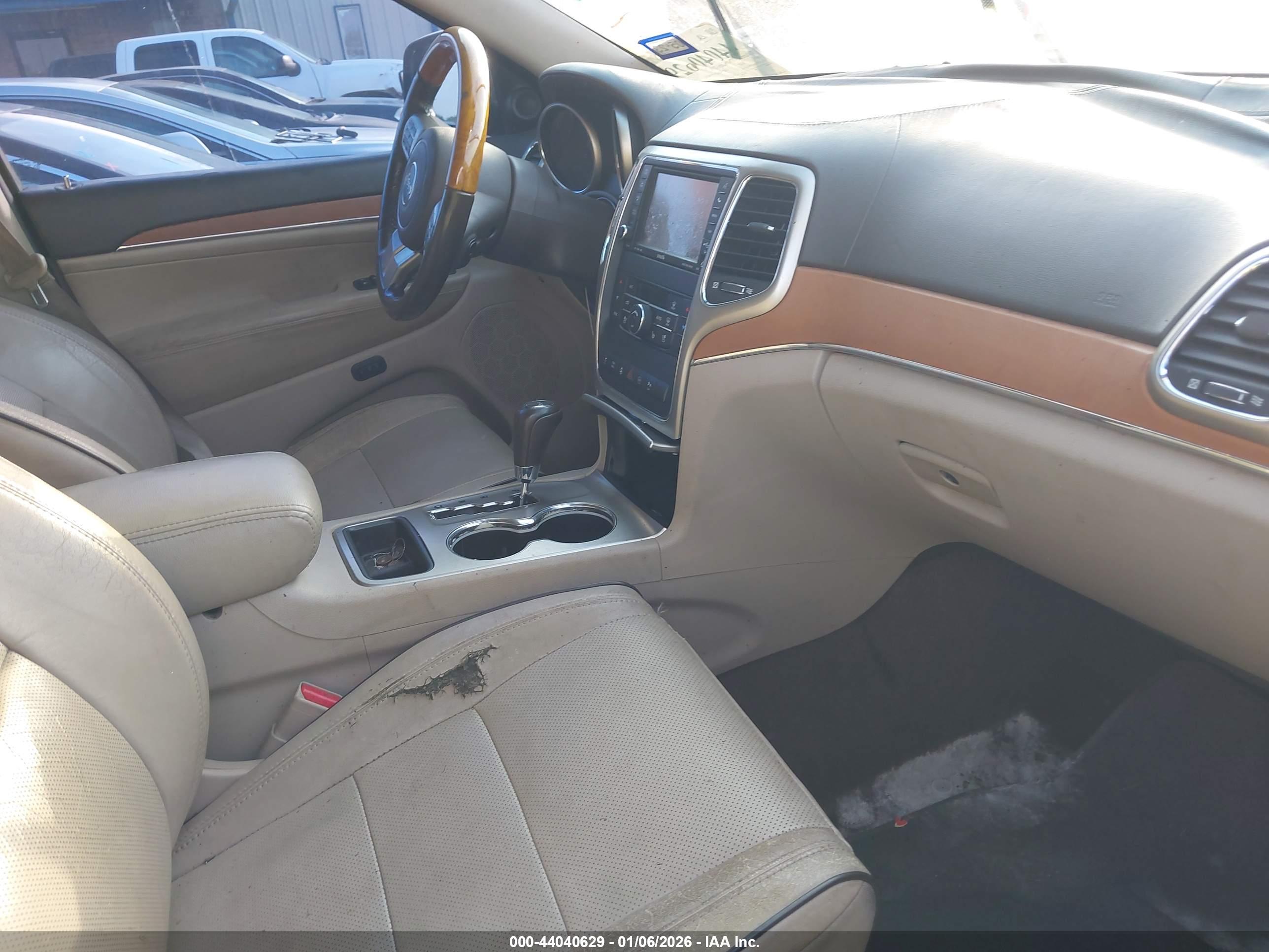 JEEP GRAND image 5