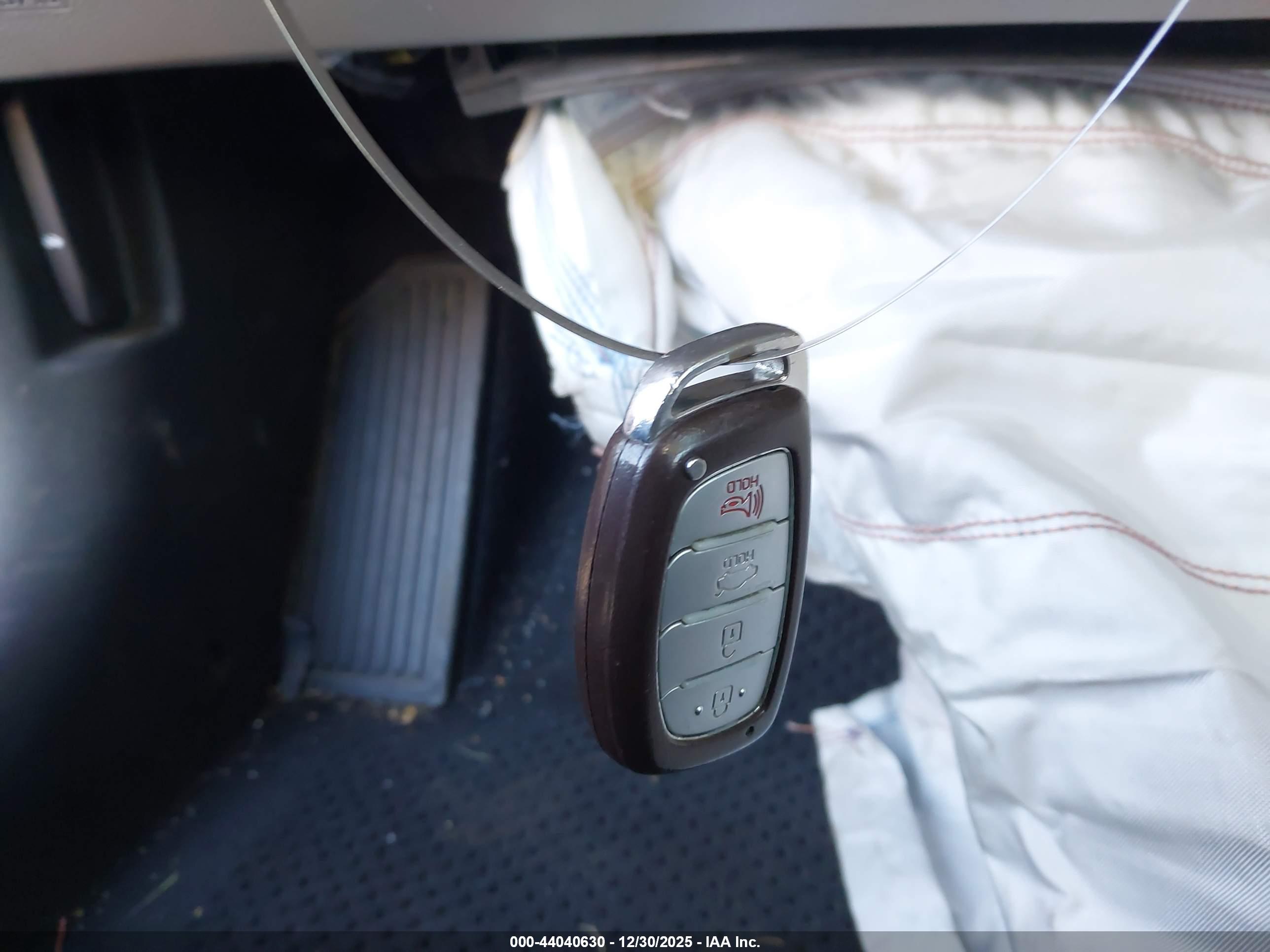 HYUNDAI SONATA image 11