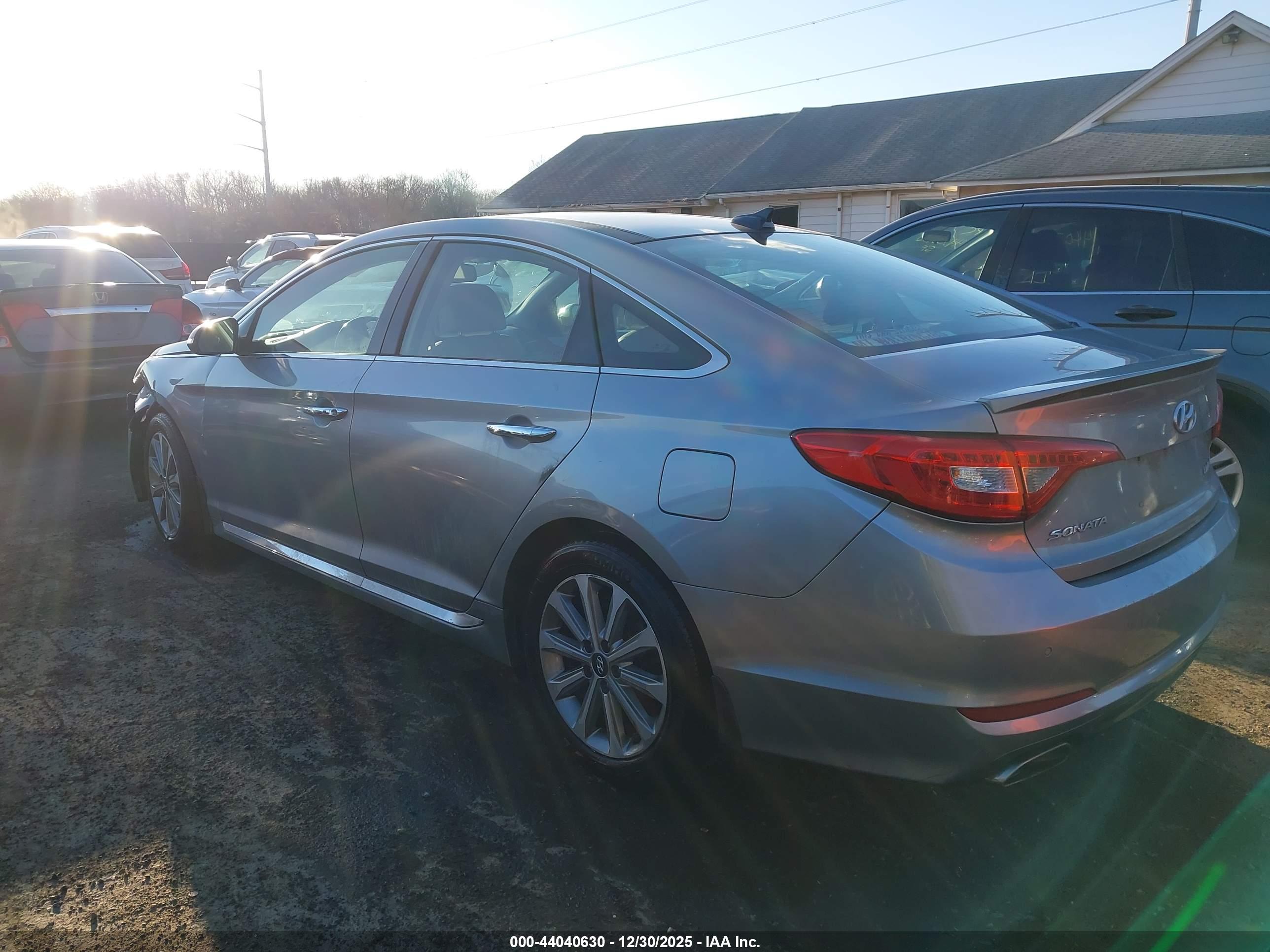 HYUNDAI SONATA image 3