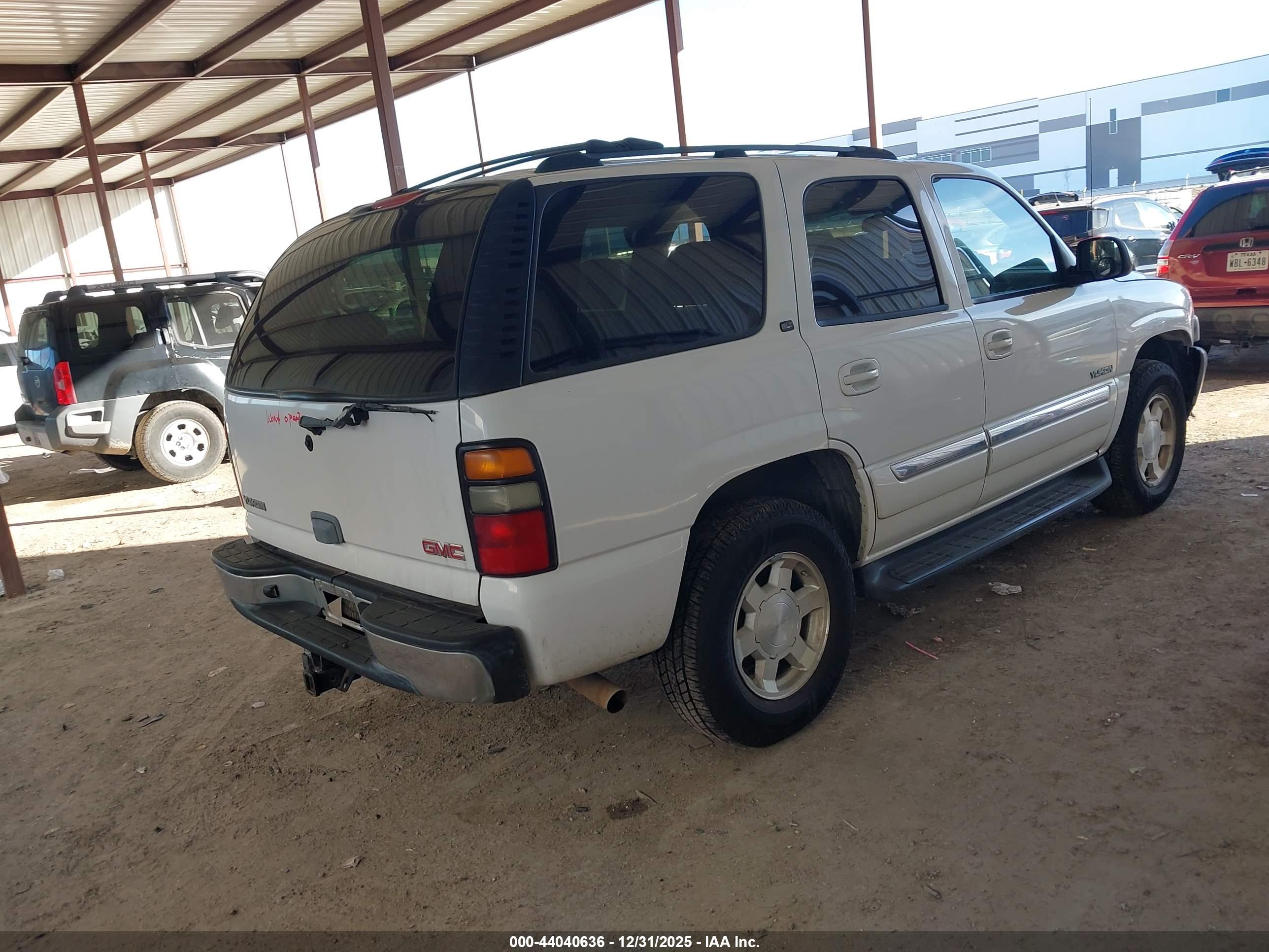 GMC YUKON image 4