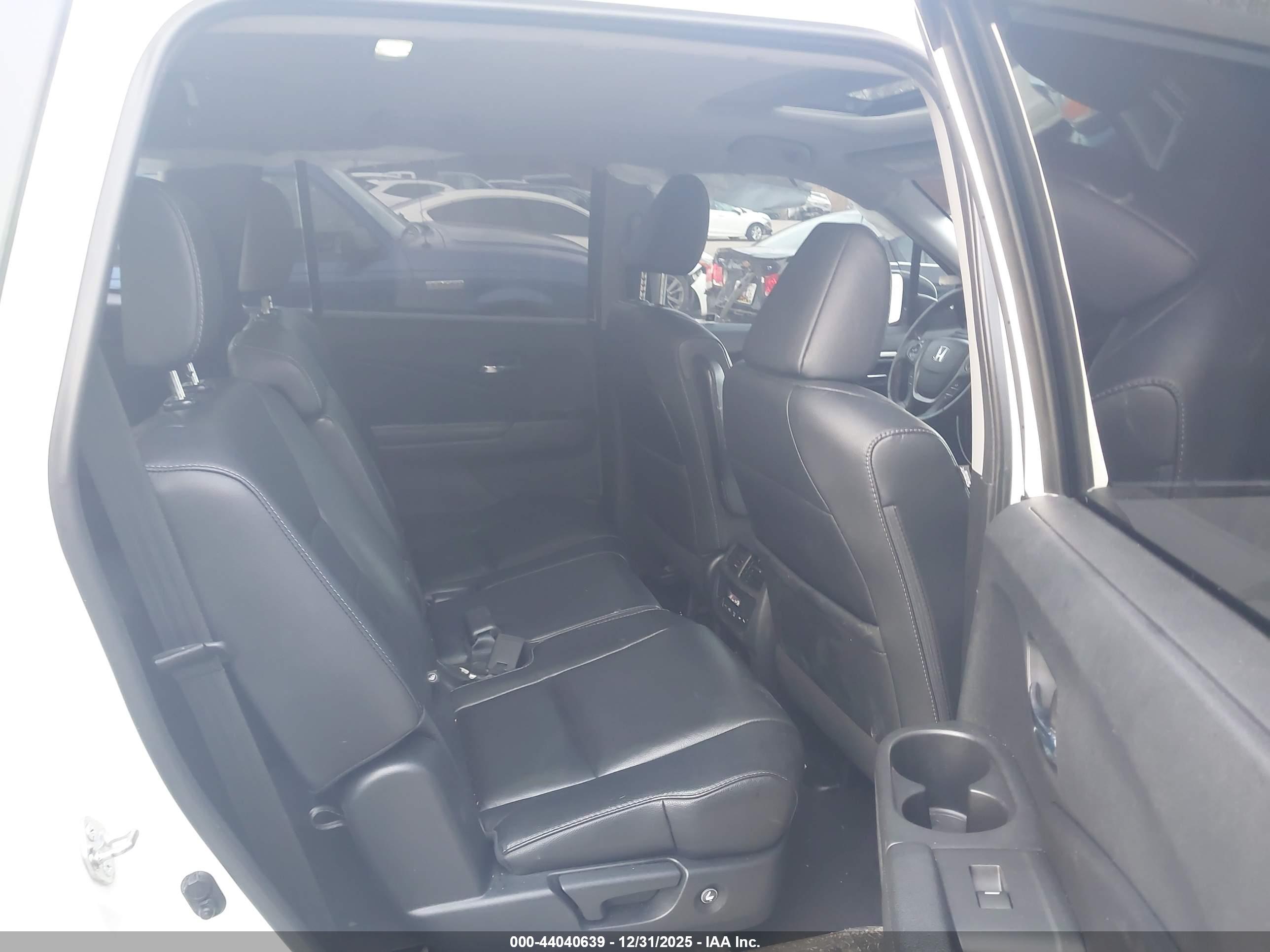 HONDA PILOT image 8