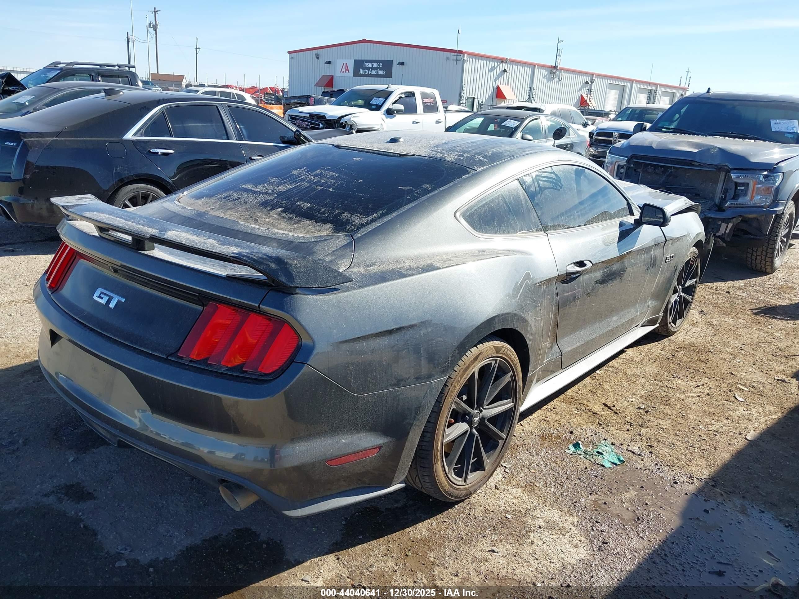 FORD MUSTANG image 4
