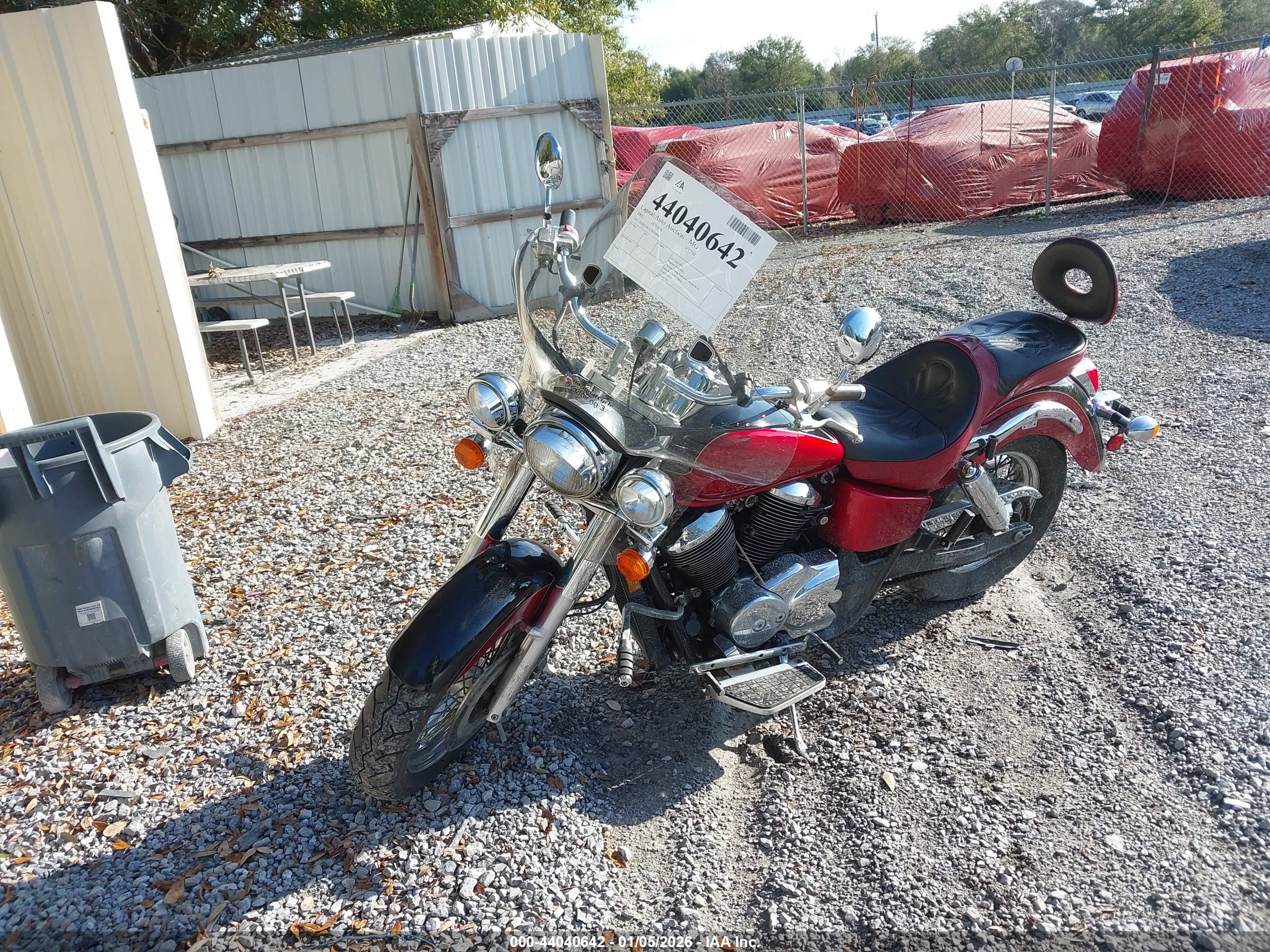 HONDA VT750 image 2