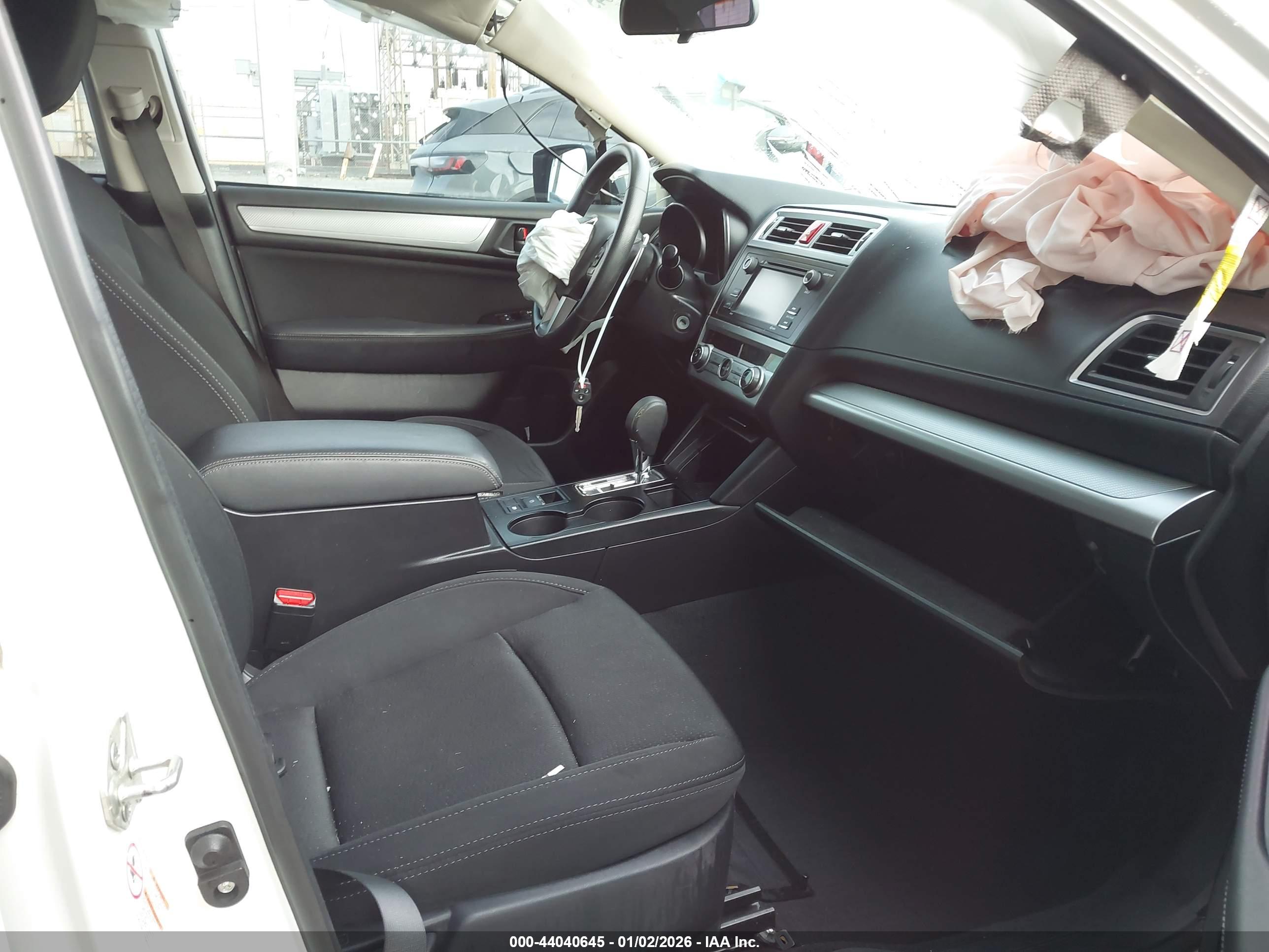 SUBARU LEGACY image 5