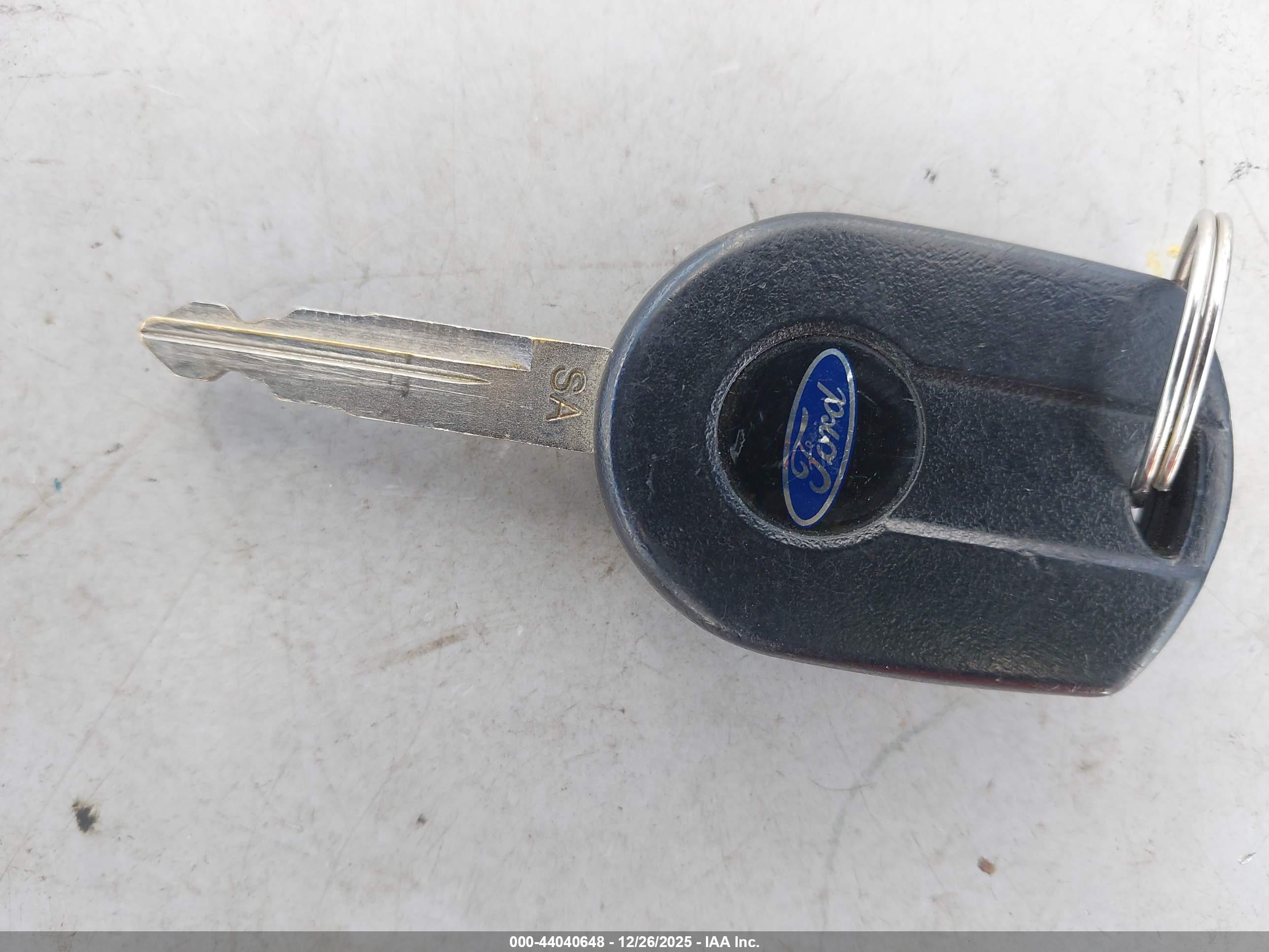 FORD ESCAPE image 11