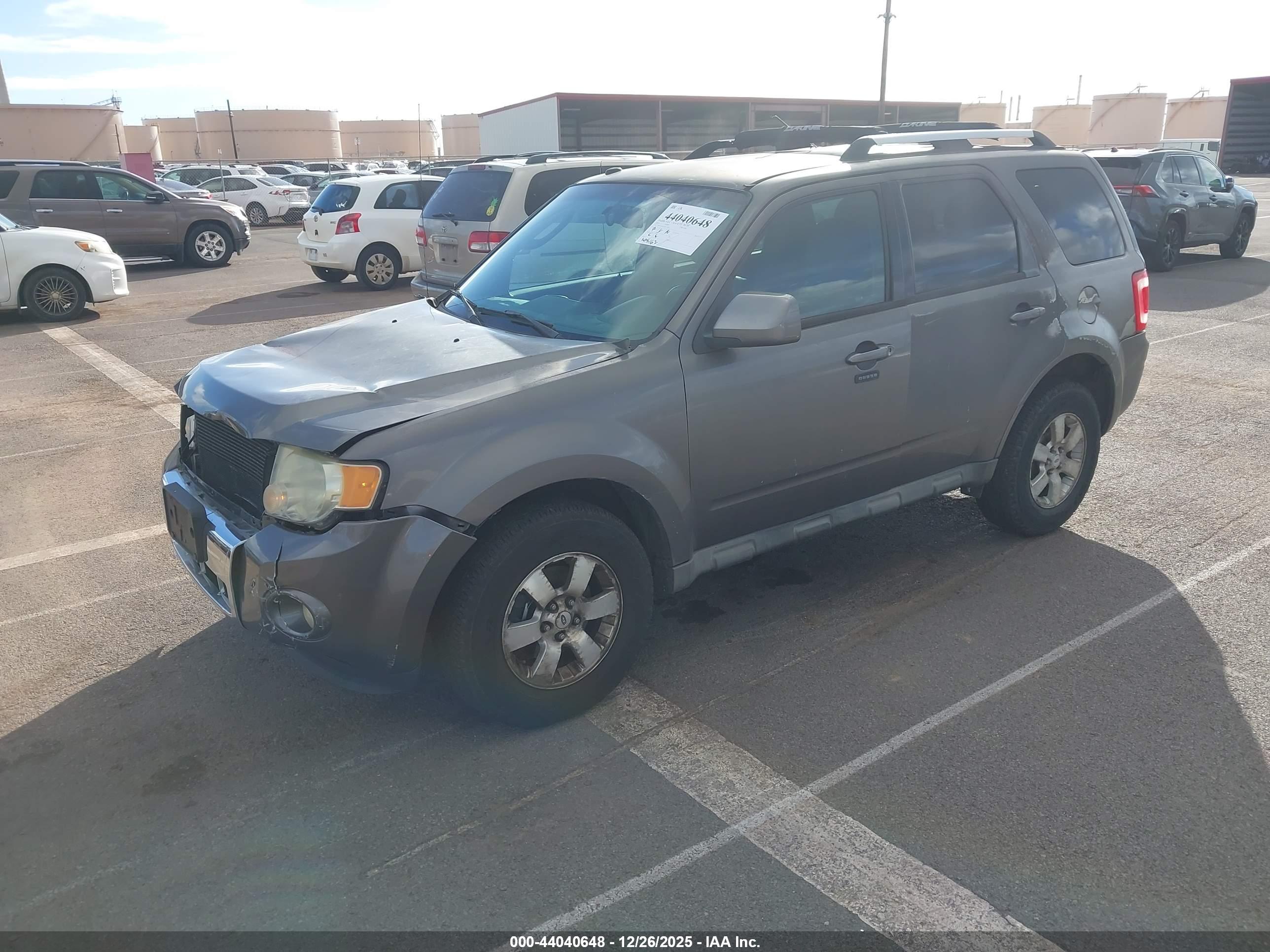 FORD ESCAPE image 2