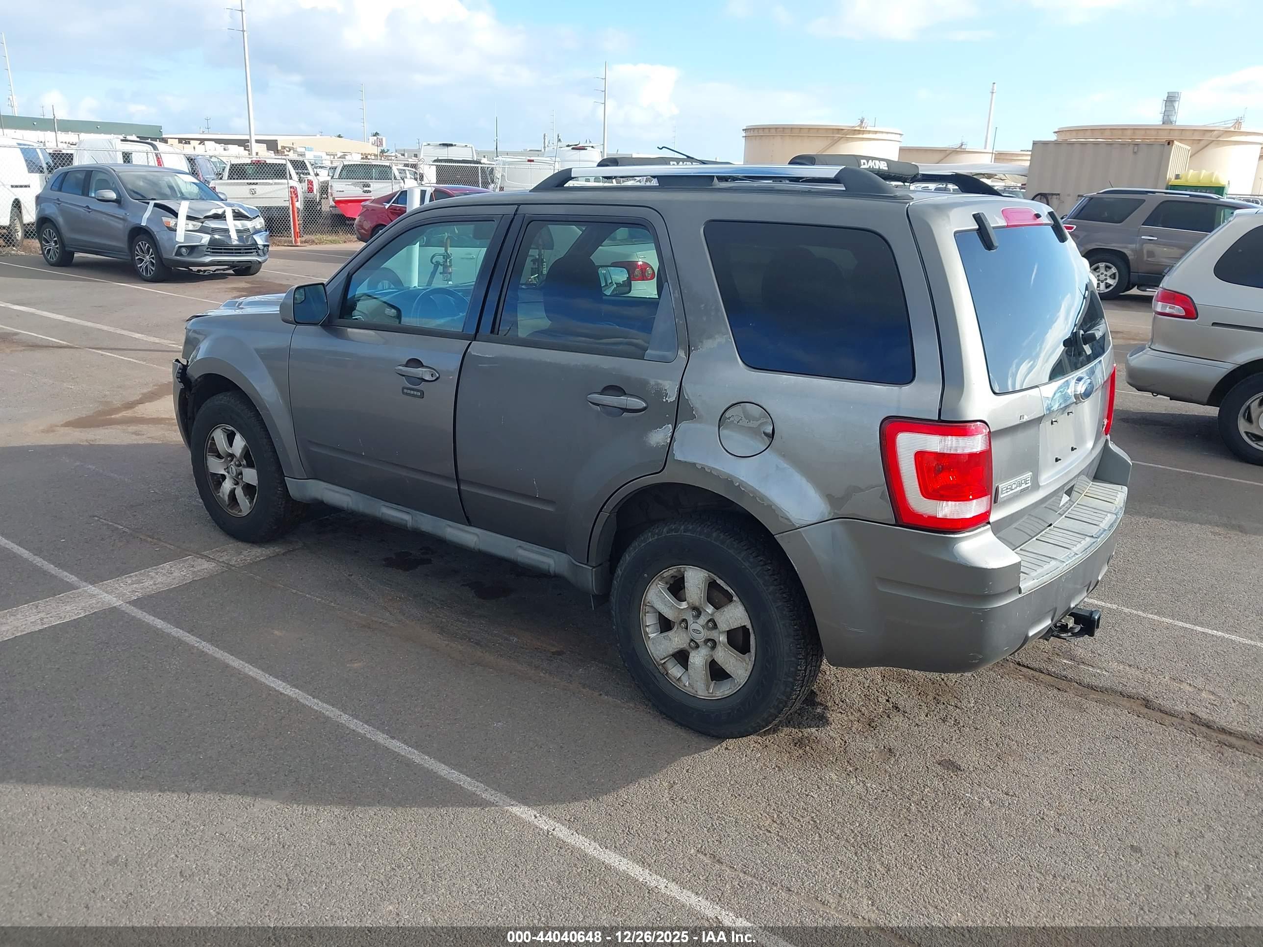 FORD ESCAPE image 3
