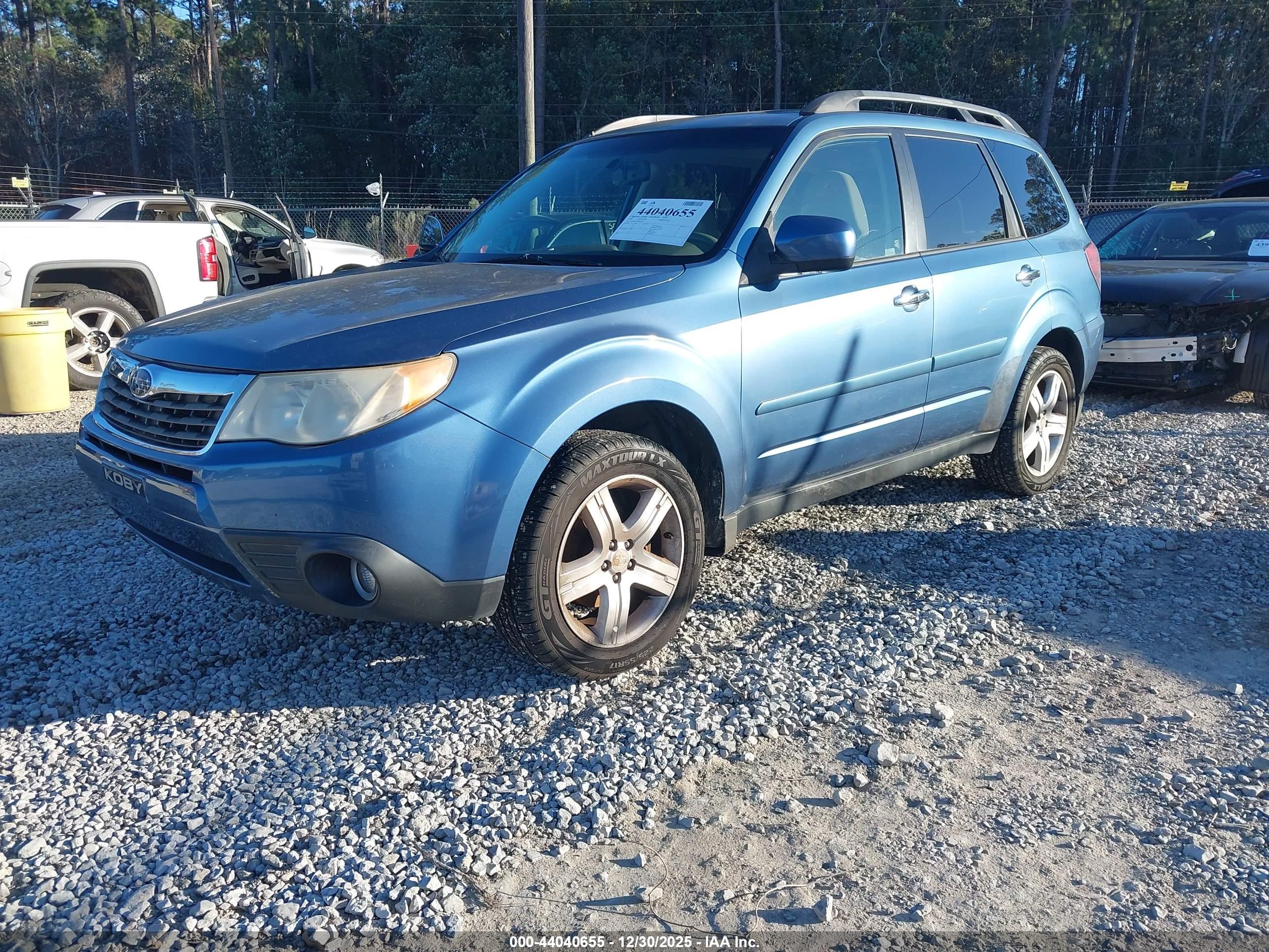 SUBARU FORESTER image 2