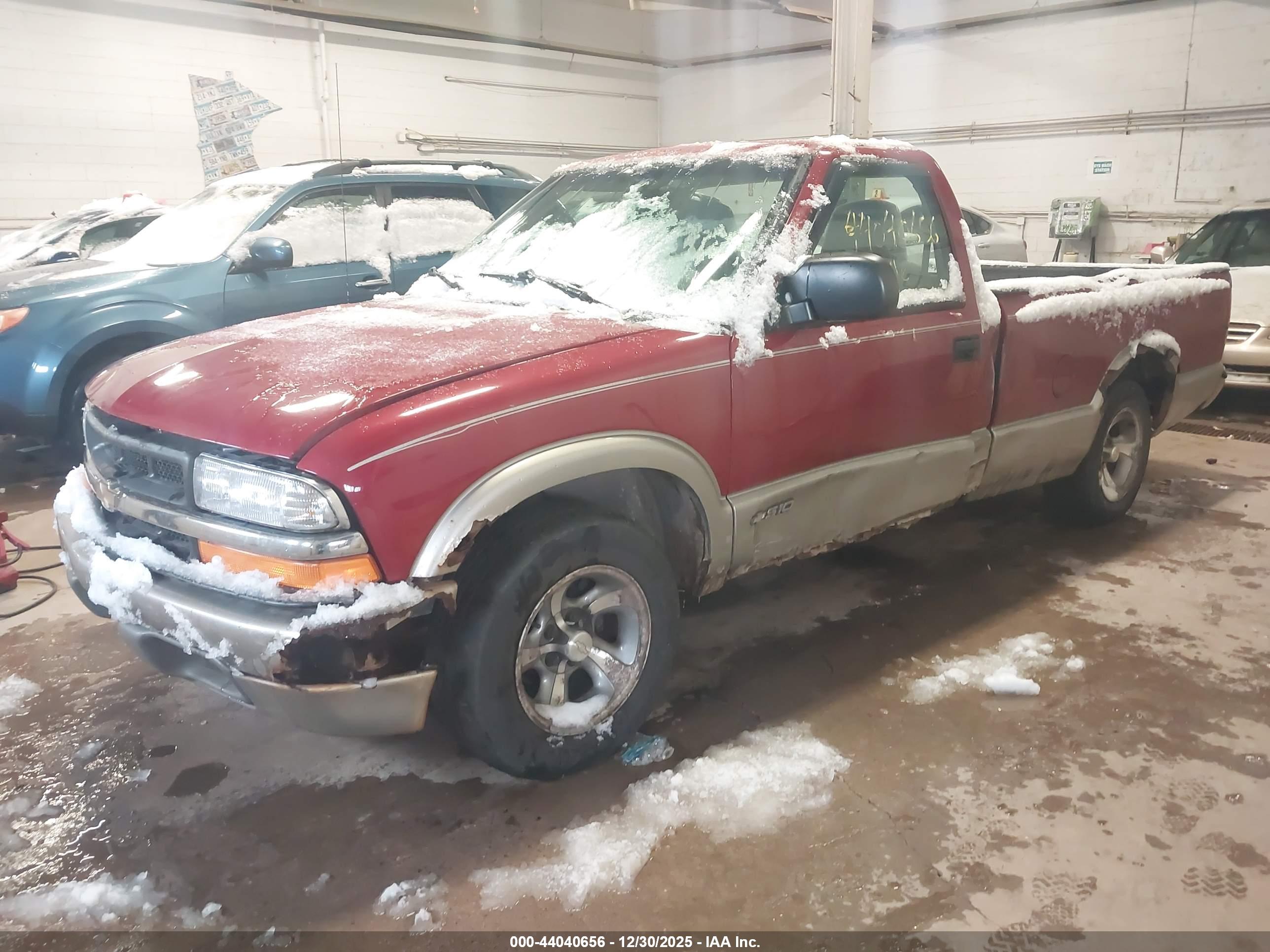 CHEVROLET S-10 image 2