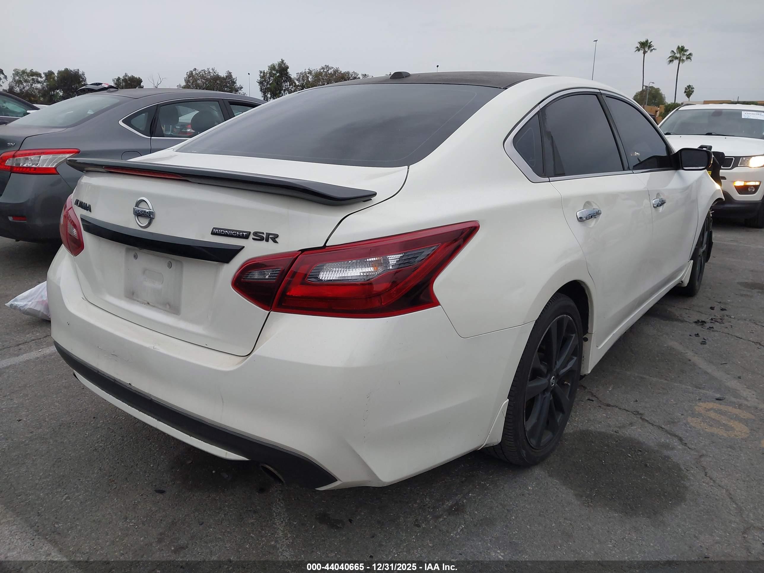 NISSAN ALTIMA image 4