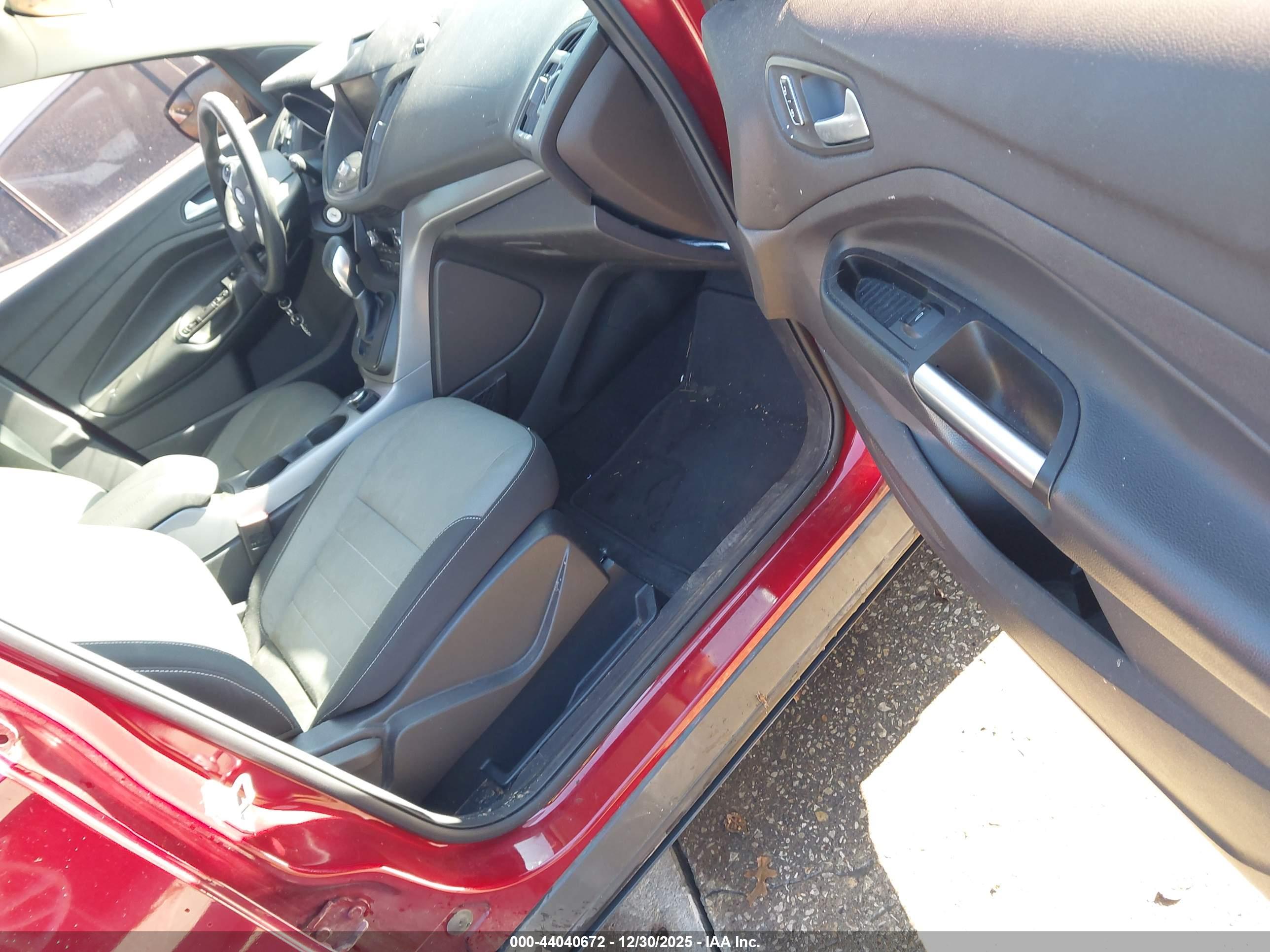 FORD ESCAPE image 5