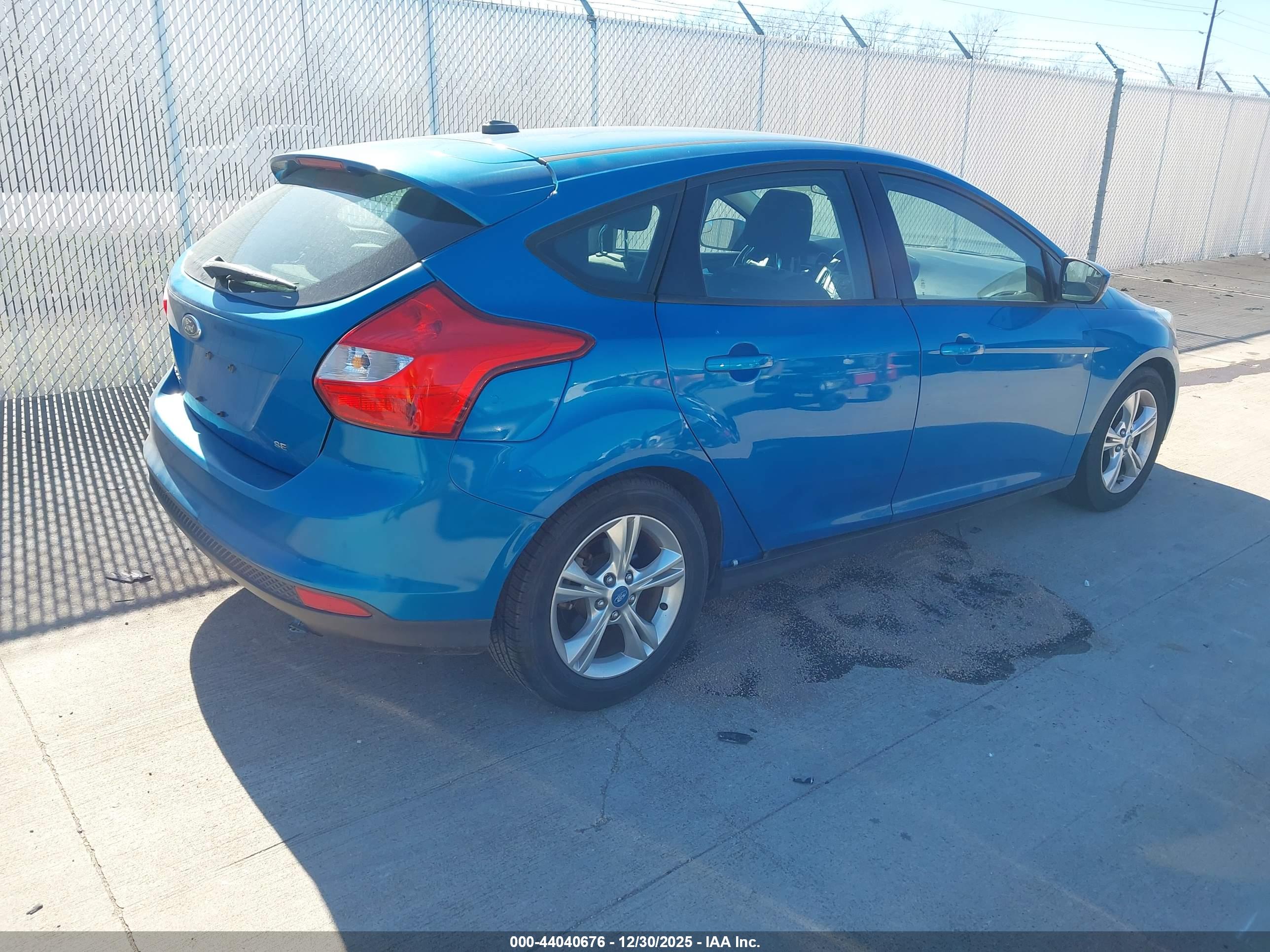 FORD FOCUS image 4