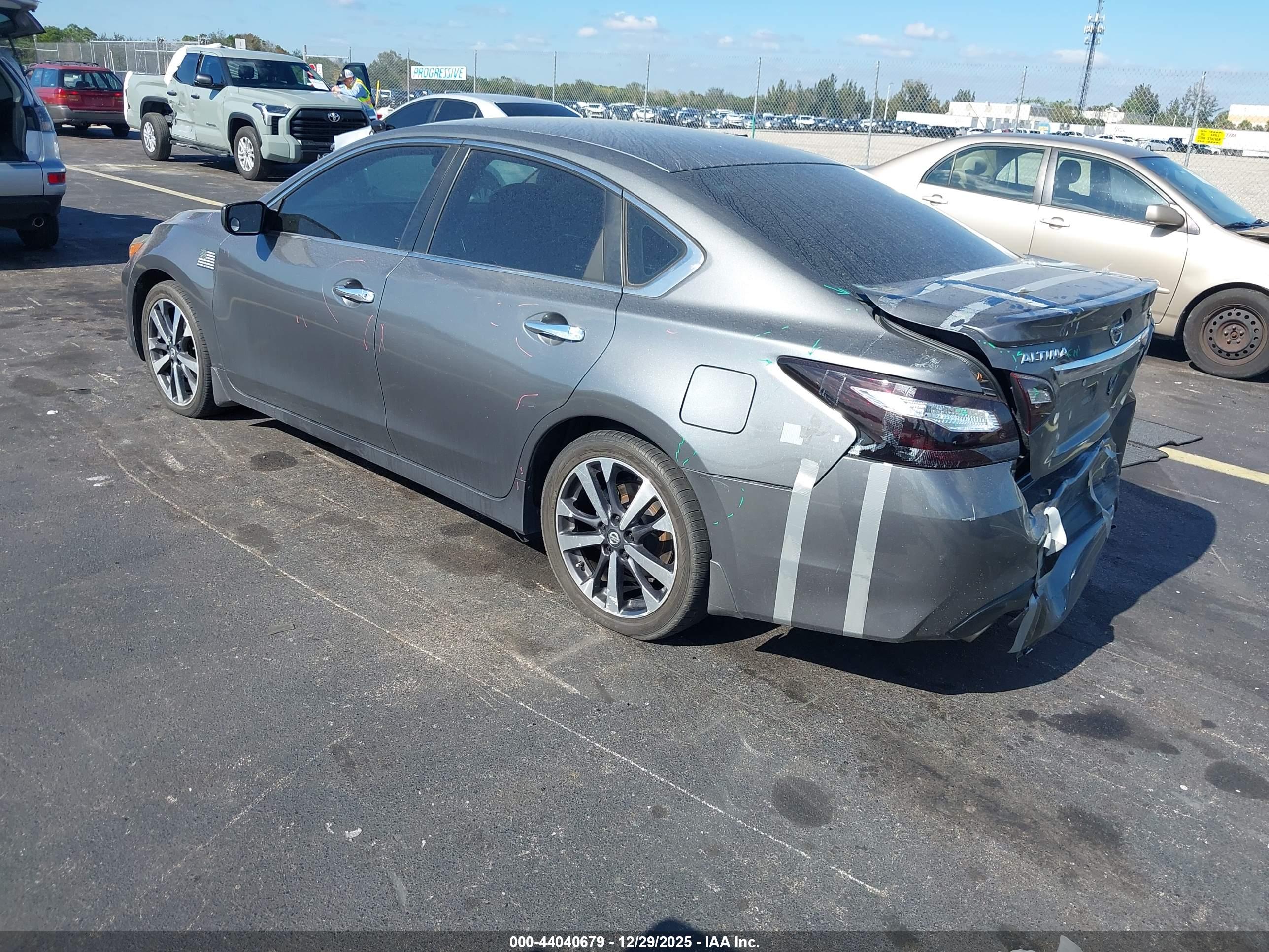NISSAN ALTIMA image 3