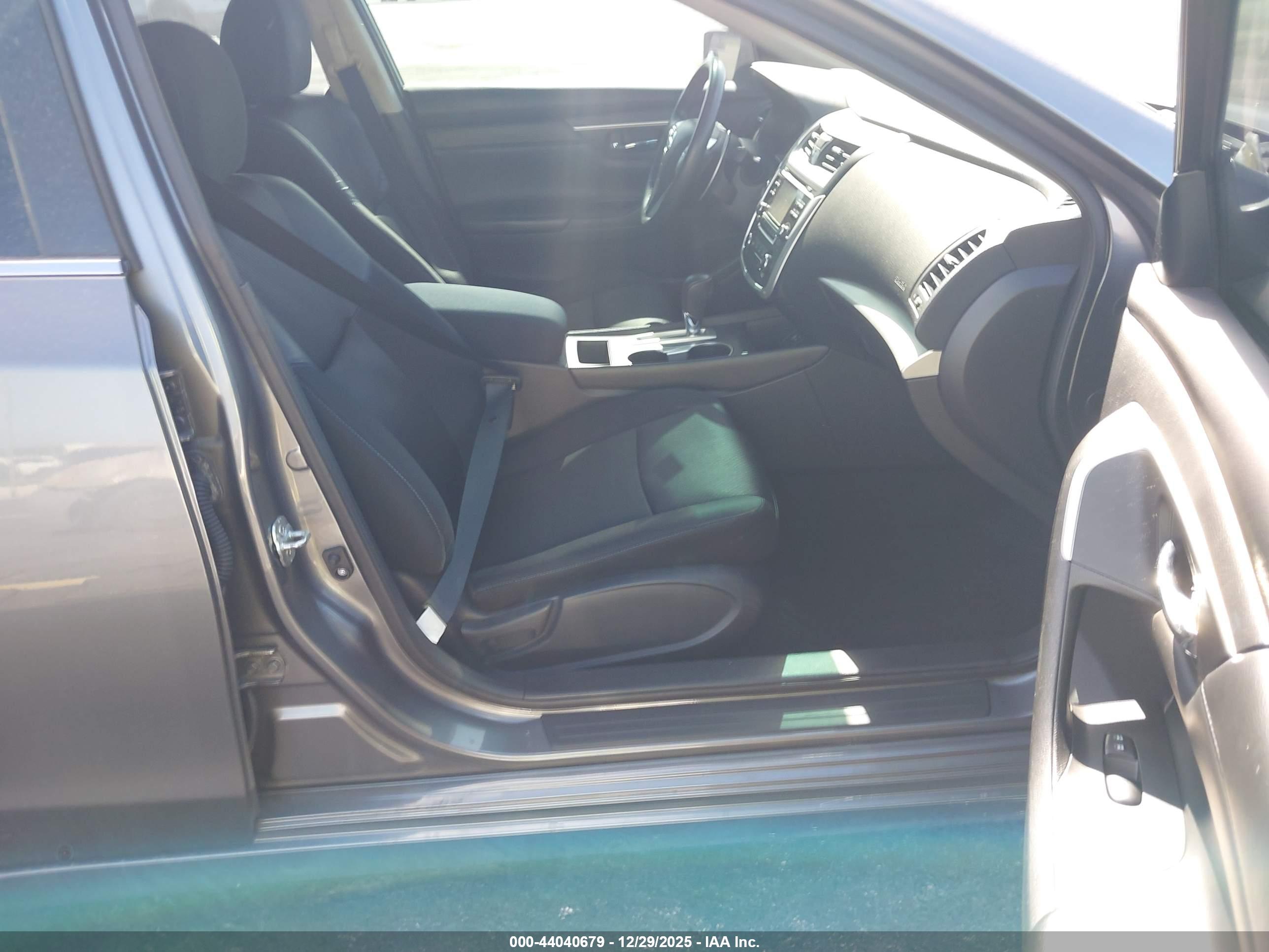 NISSAN ALTIMA image 5