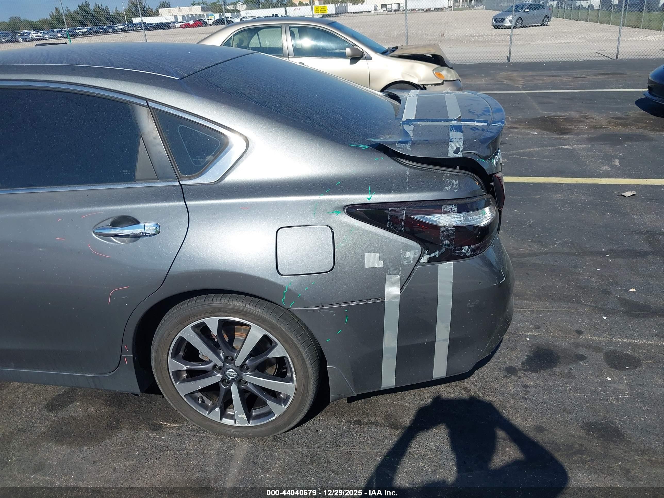 NISSAN ALTIMA image 6