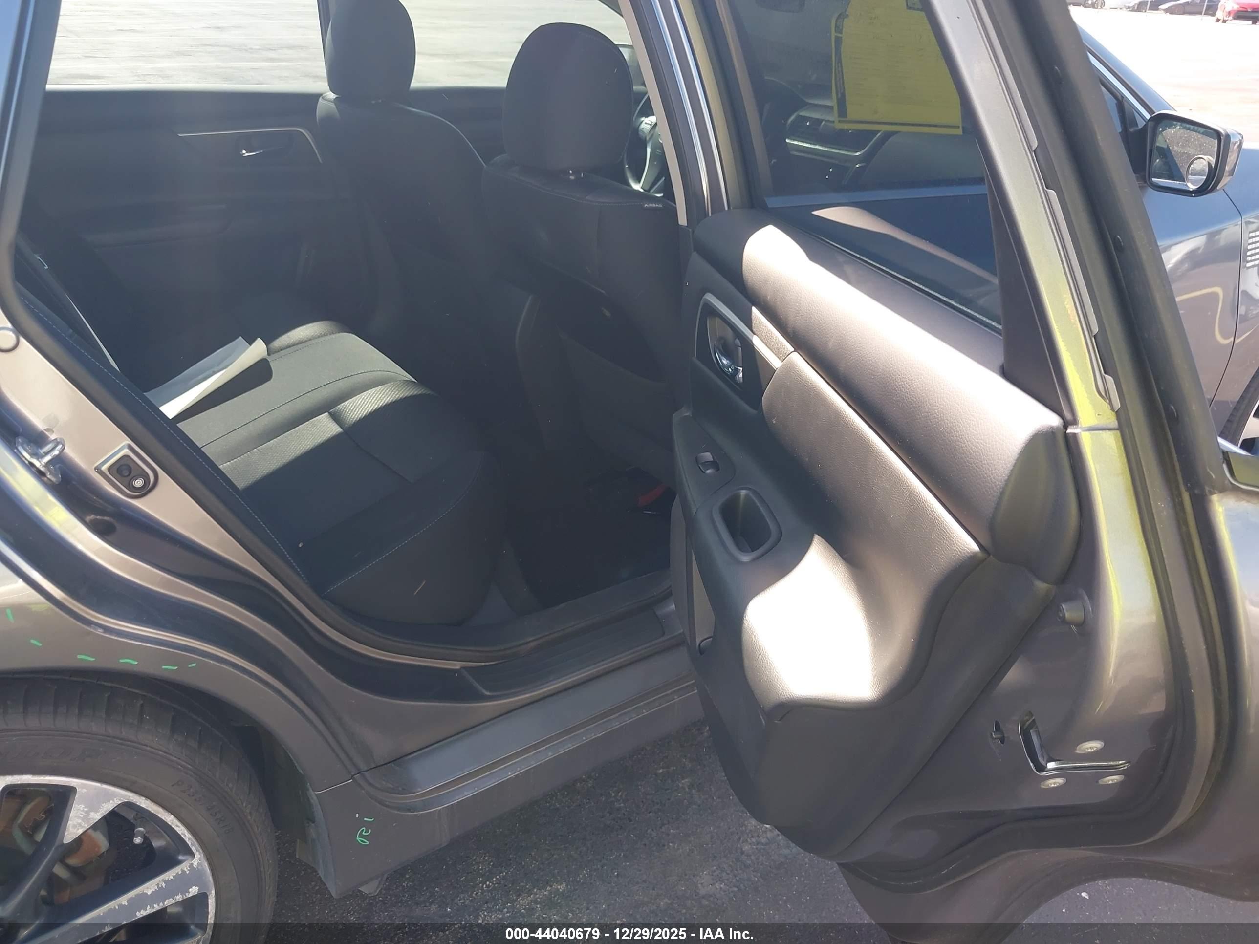 NISSAN ALTIMA image 8