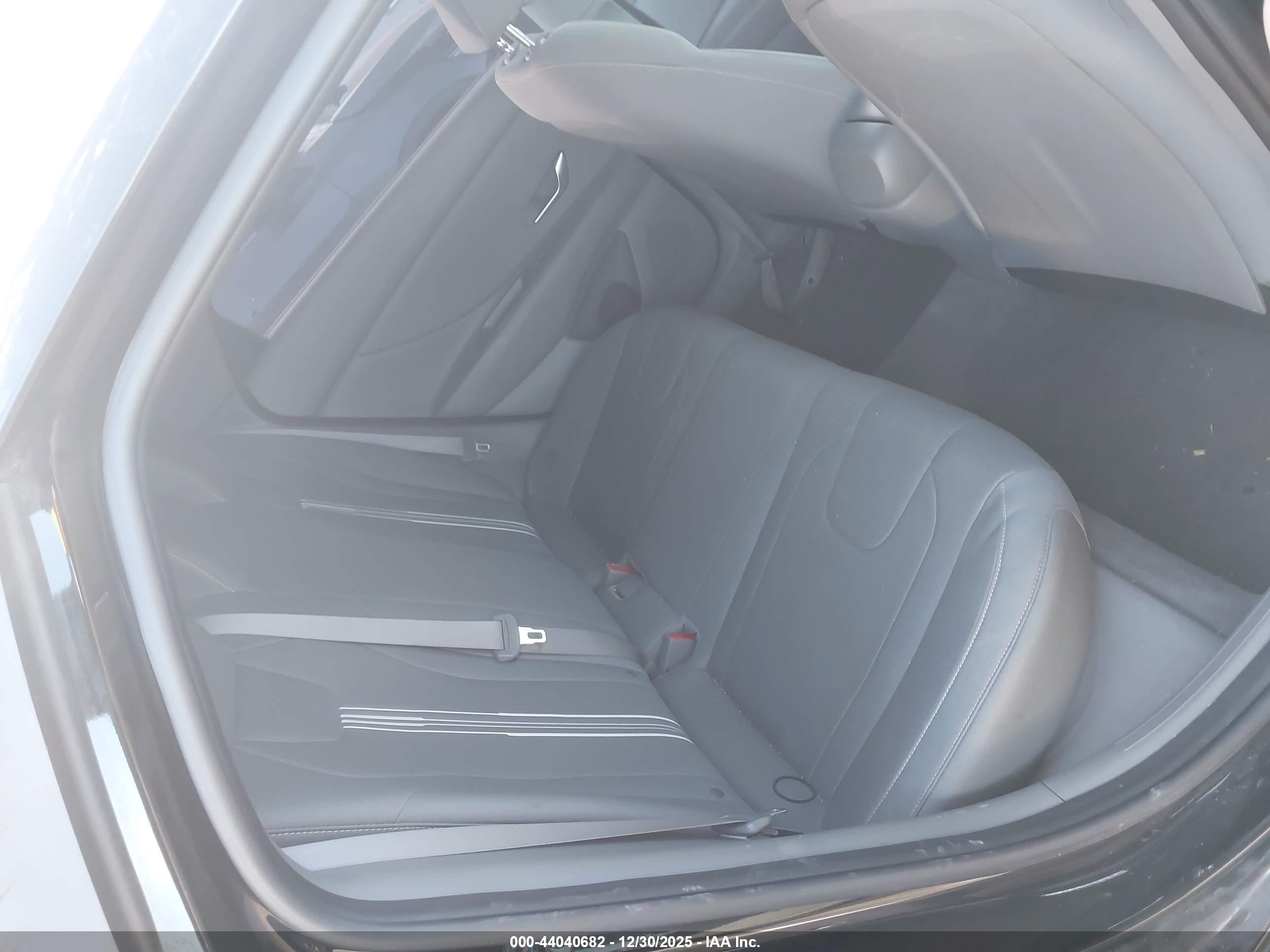 HYUNDAI ELANTRA image 8