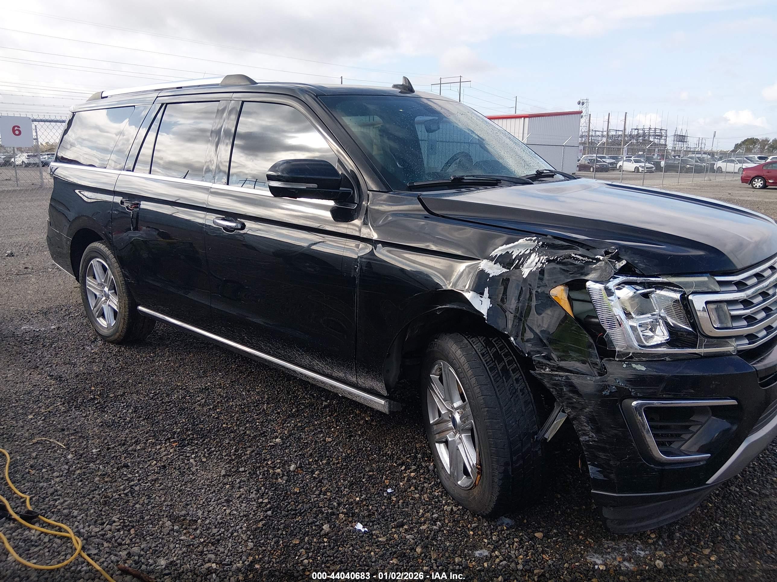 FORD EXPEDITION image 6
