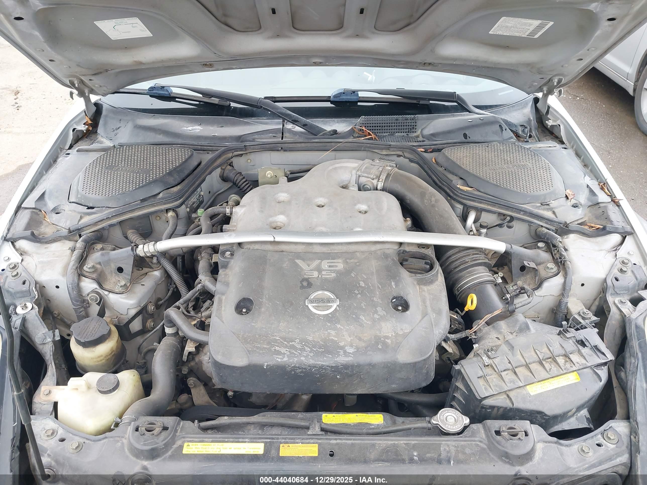 NISSAN 350Z image 10