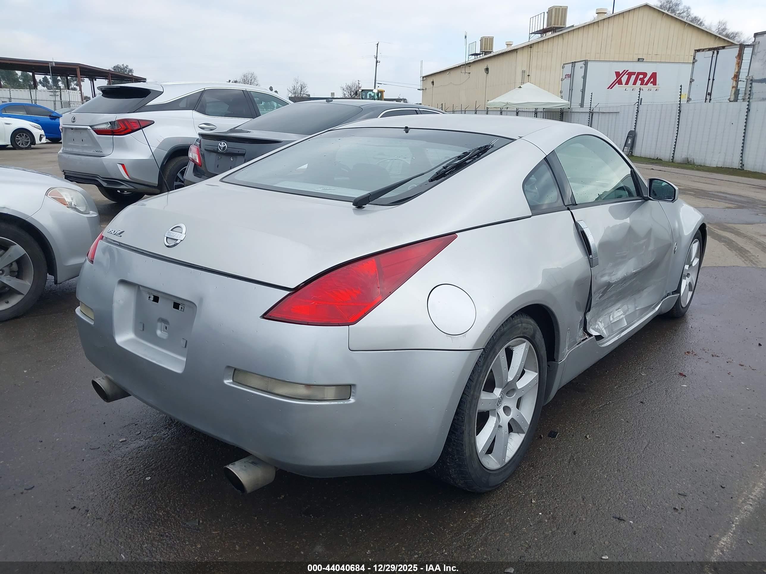 NISSAN 350Z image 4