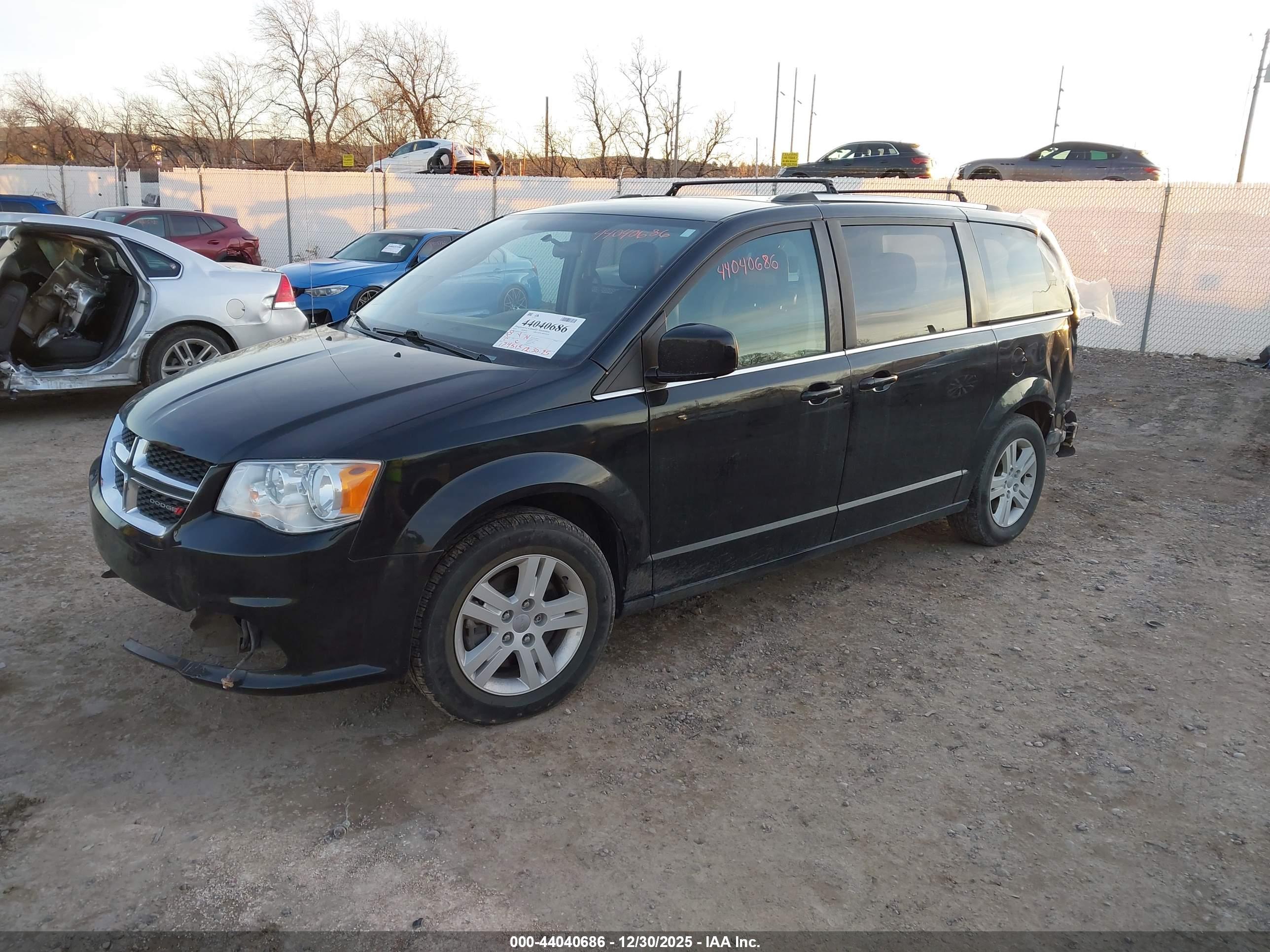 DODGE GRAND image 2